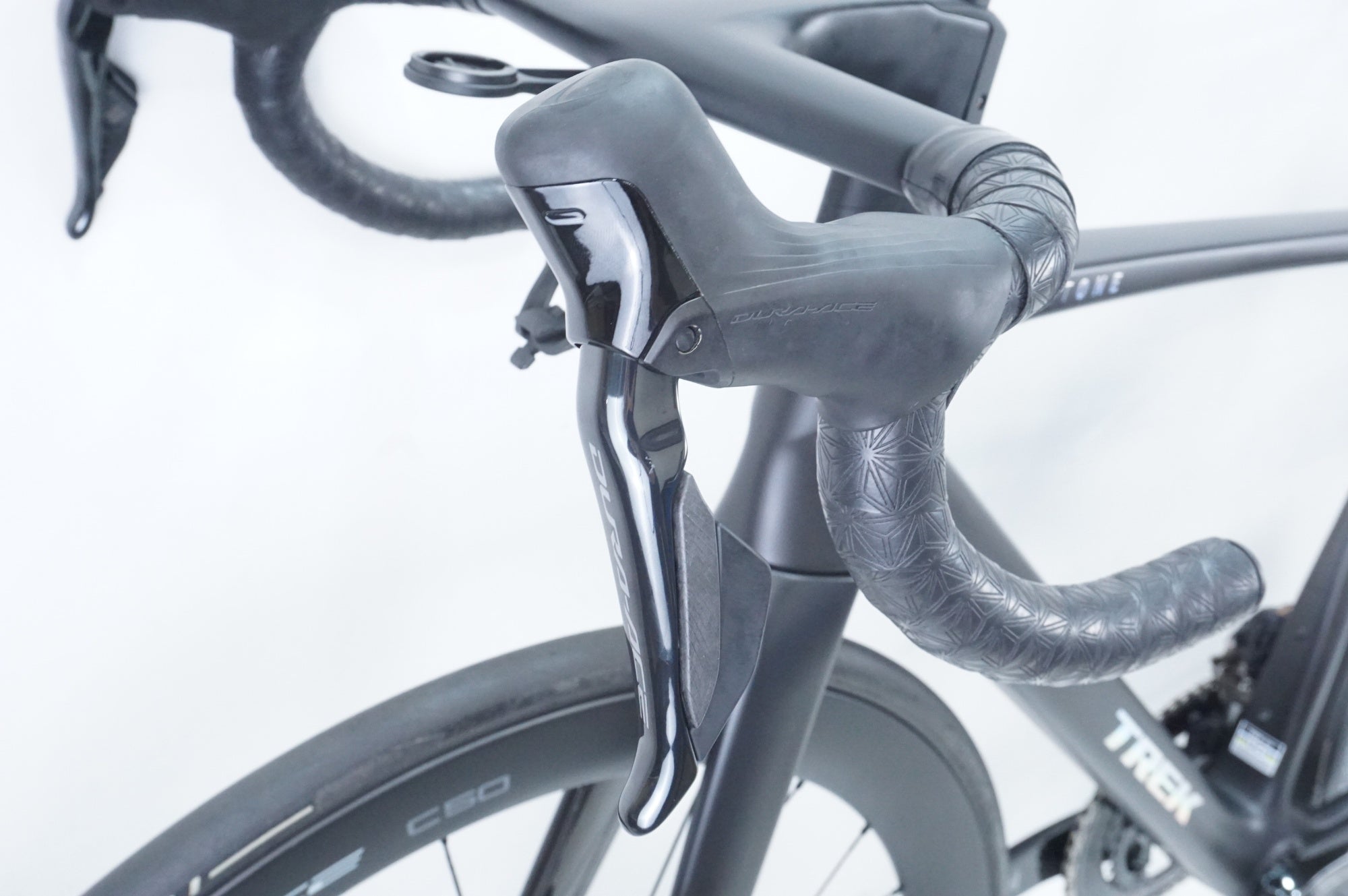 TREK 「トレック」 MADONE SLR9 2025年モデル カスタム ロードバイク / 大宮店