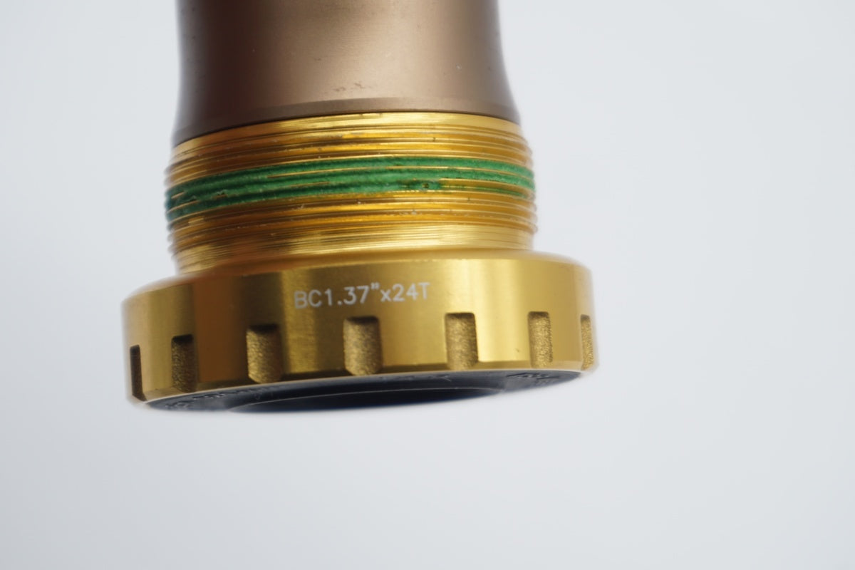 GOLD RACE 「ゴールドレース」 BB COMPATIBLE ボトムブラケット / 滋賀大津店