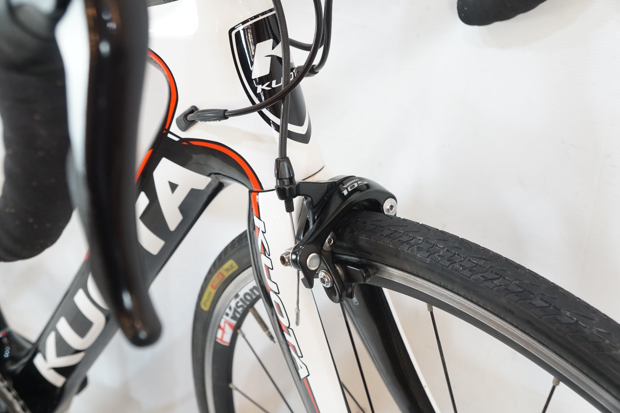 KUOTA 「クオータ」 KRYON 2015年モデル ロードバイク / バイチャリ浦和ベース