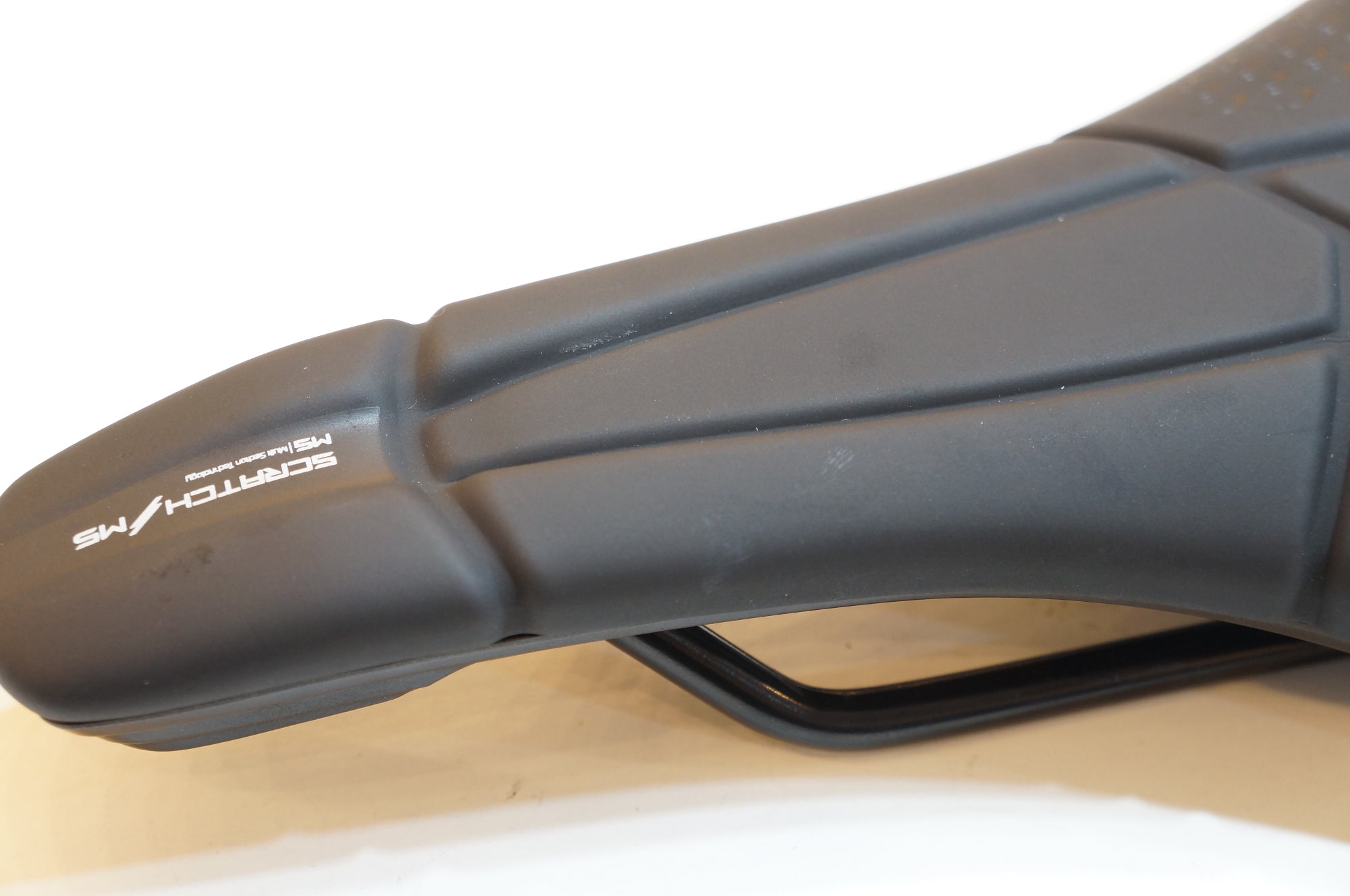 PROLOGO 「プロロゴ」 SCRATCH MS サドル / バイチャリ浦和ベース