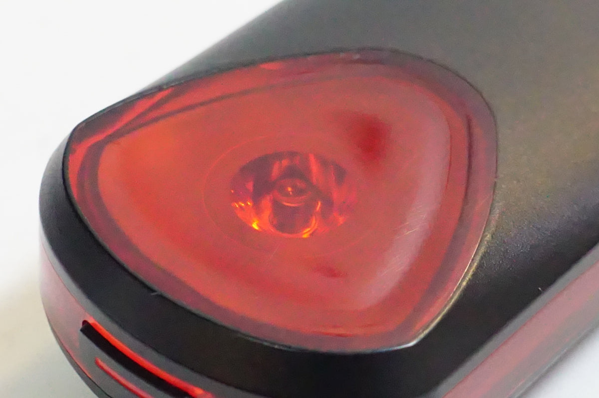 IGPSPORT 「アイジーピースポーツ」 SRTL SR30 リアライト / 熊谷本店