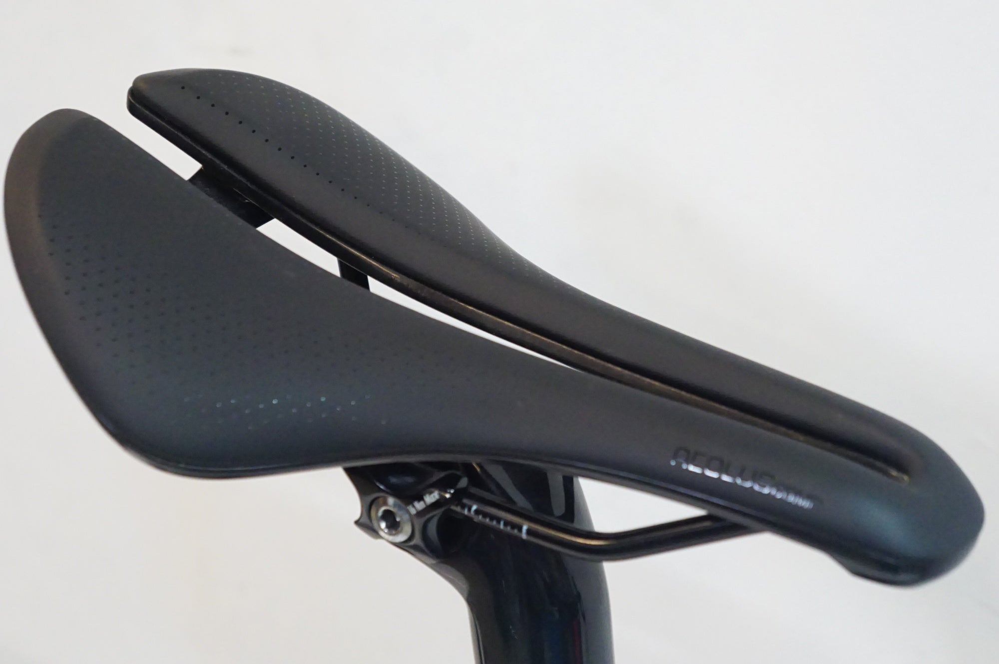 TREK 「トレック」 EMONDA SL 6 DISC PRO 2022年モデル ロードバイク / 熊谷本店