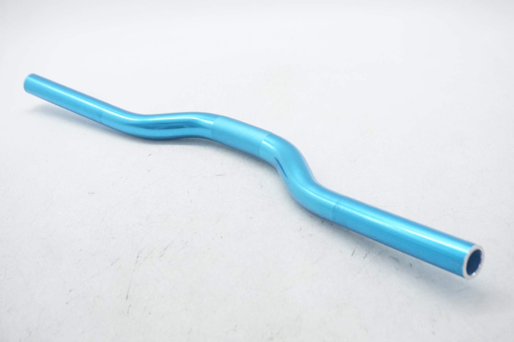 DMR 「ディーエムアール」 BIKE WINGBAR φ25.4 485mm ライザーバー / 大阪門真店