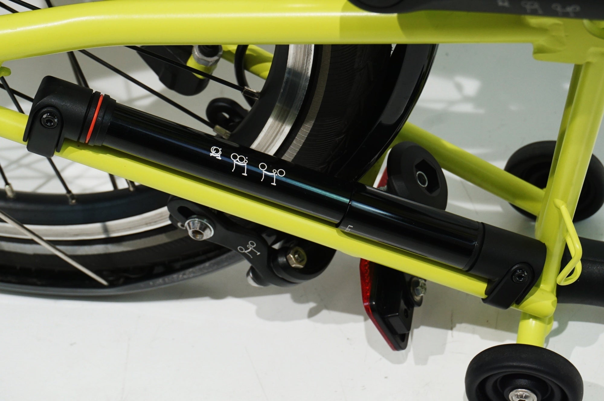 BROMPTON 「ブロンプトン」 C LINE MID M6L 2023年モデル 折り畳み自転車 / 浜松店