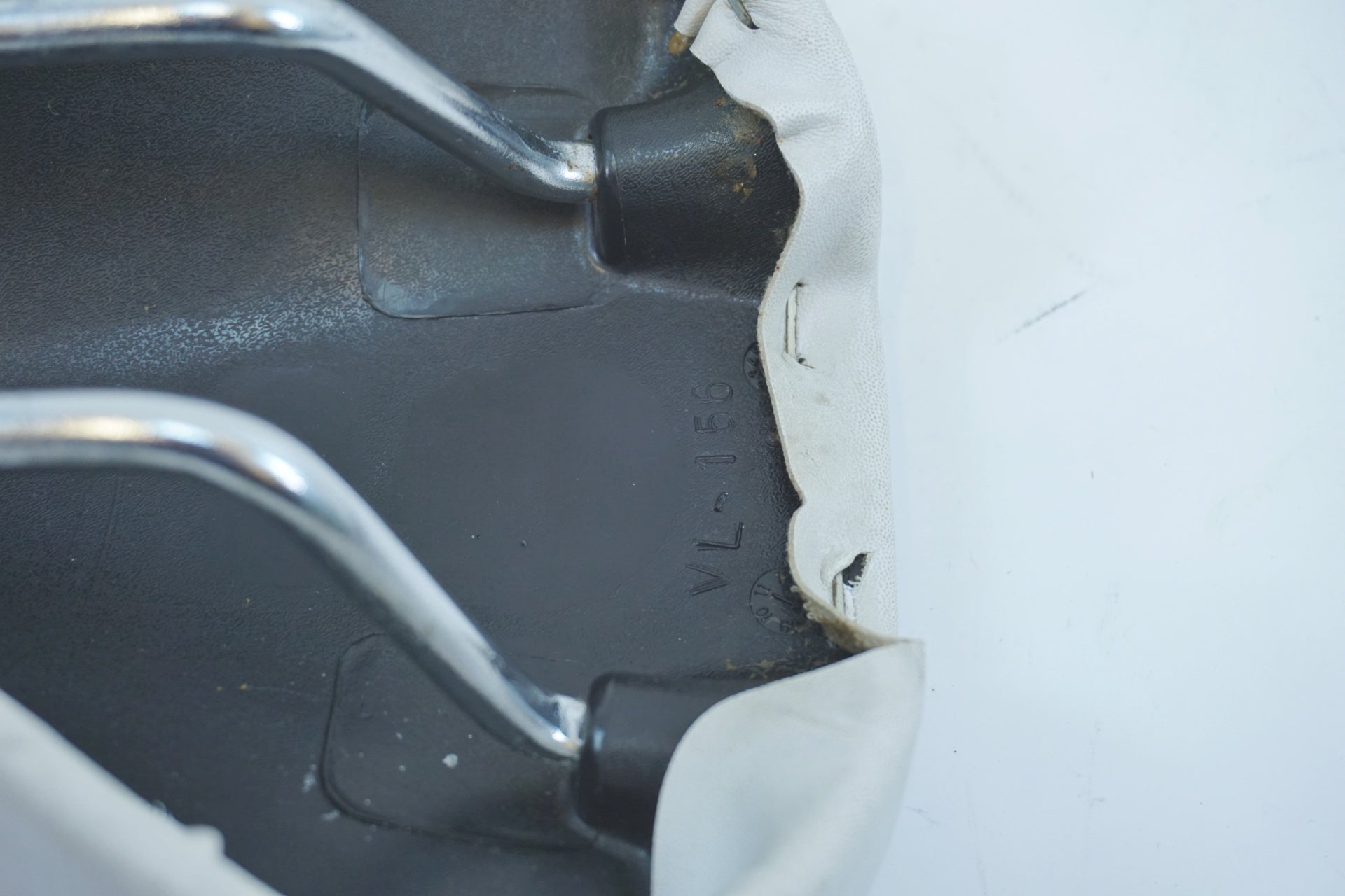 GRUNGE 「グランジ」 サドル / 有明ガーデン店