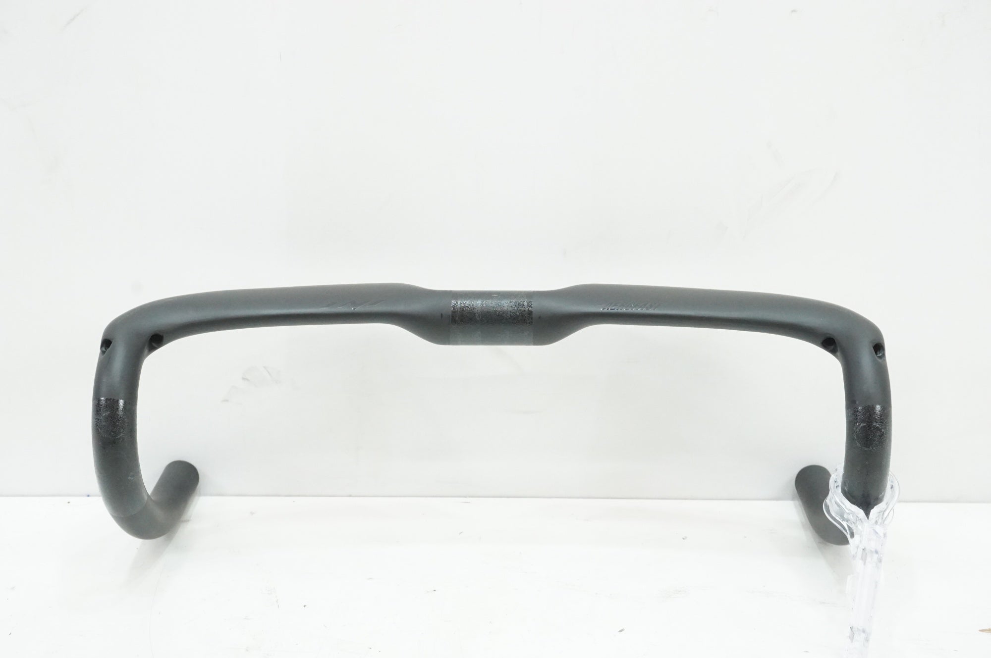 TNI 「ティーエヌアイ」 AEROFAST 400mm φ31.8  ハンドル / 大宮店