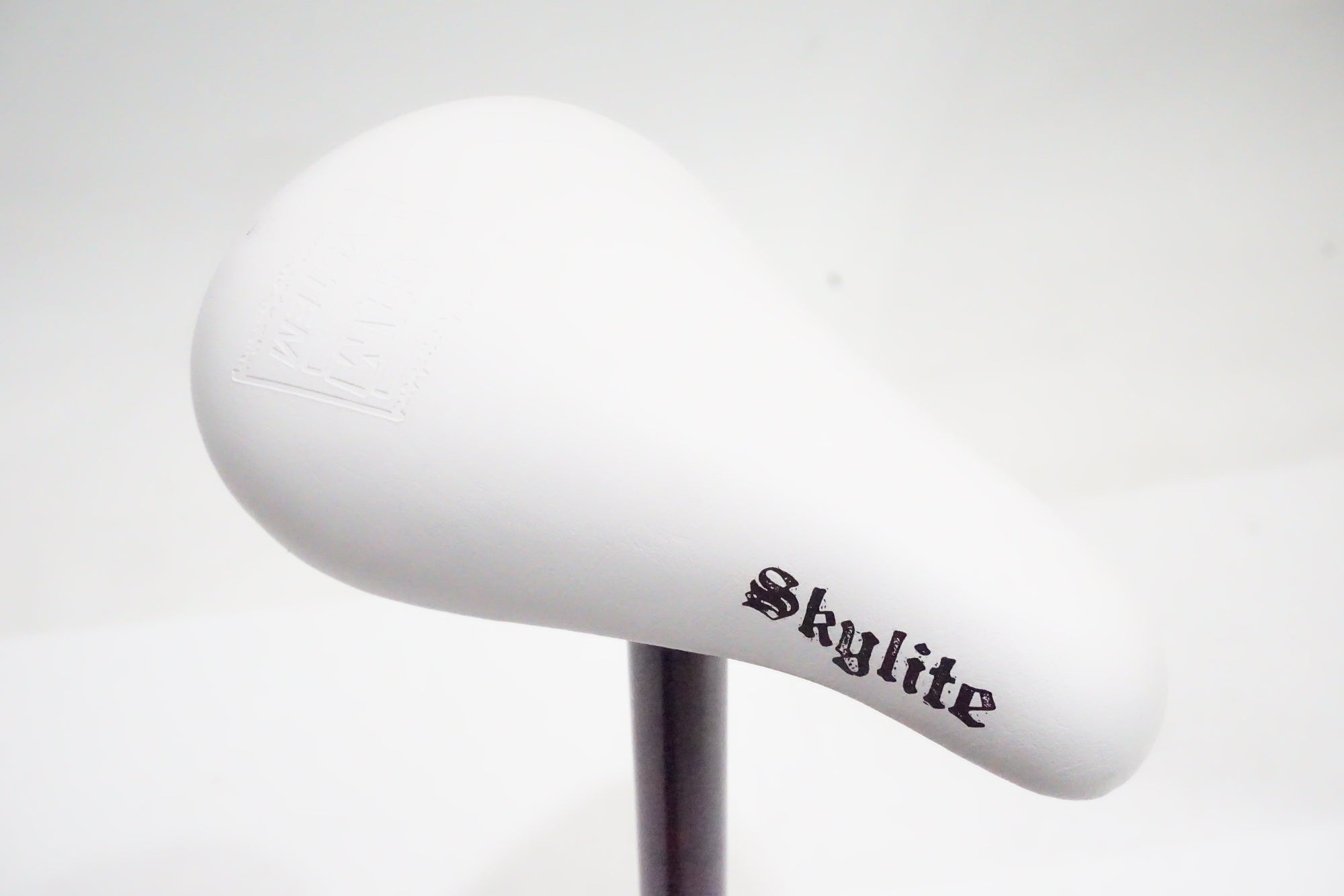 SDG 「エスディージー」 SKYLITE サドル/専用ポスト付き/ 京都西院店