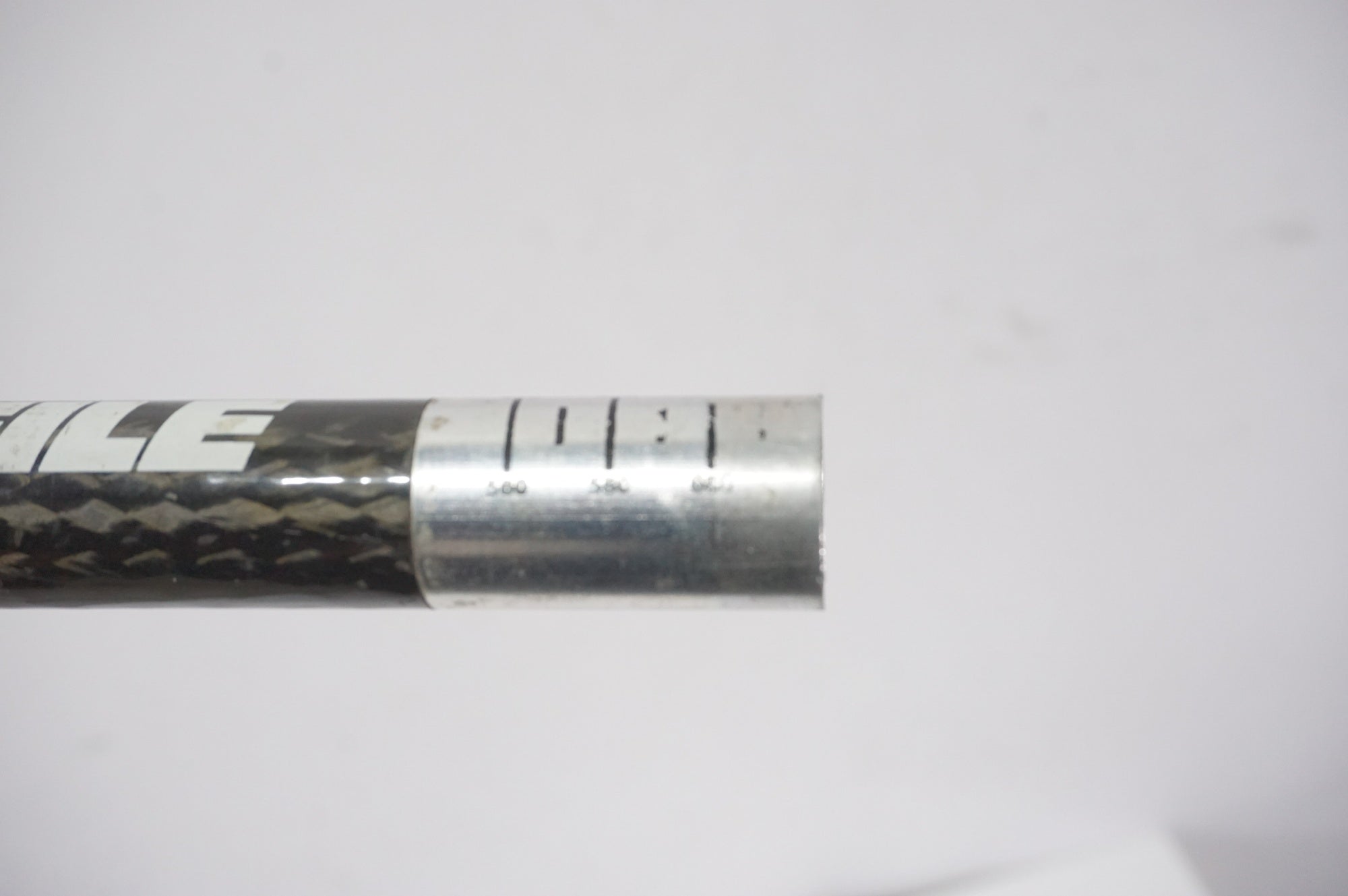 PROFILE 「プロファイル」 FIBER RS ライザーバーφ25.4 640mm/ AKIBA店