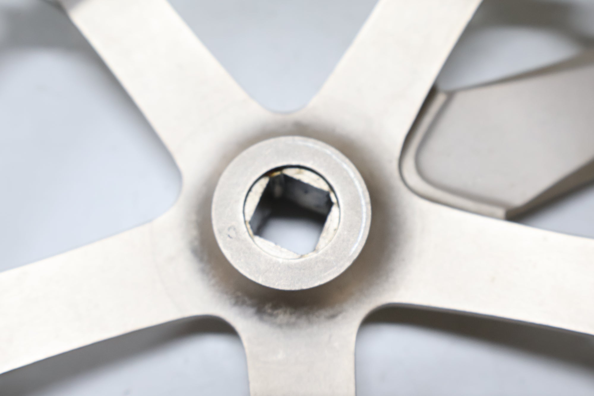 SUGINO 「スギノ」 75 NJS 47T 167.5mm クランク / 高知店