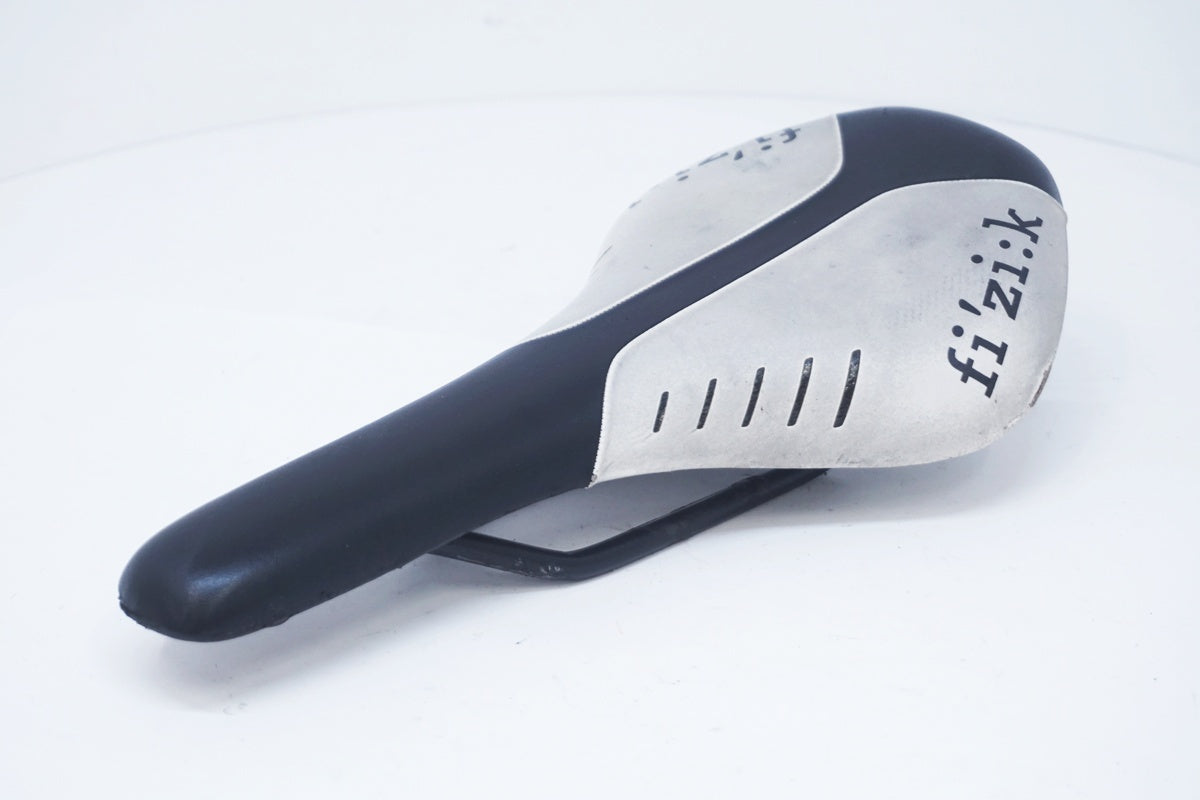 FIZIK 「フィジーク」 ANTARES R5 サドル / 大阪美原北インター店