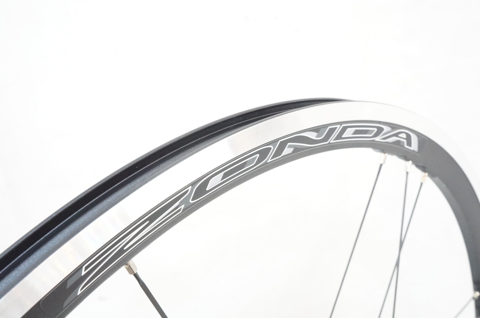 CAMPAGNOLO 「カンパニョーロ」 ZONDA C17 SHIMANO SRAM 11s ホイールセット/ 浦和ベース