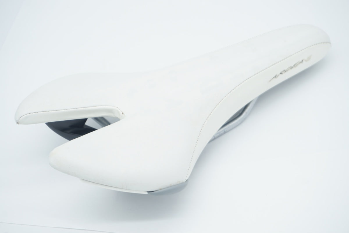 FIZIK 「フィジーク」 ARDEA VS サドル / 滋賀大津店