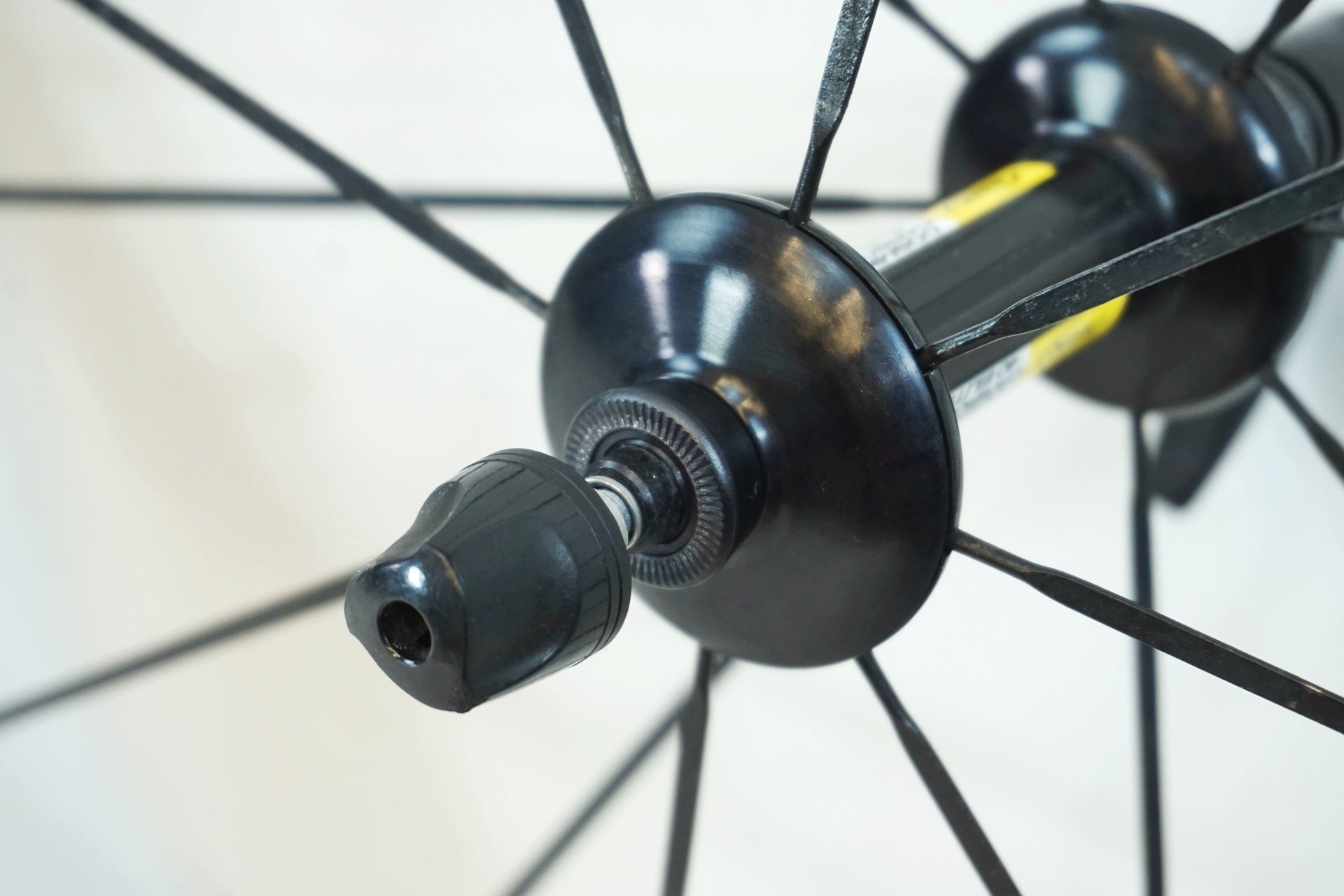 MAVIC 「マビック」 COSMIC CARBONE 40 ELITE シマノ 11速 ホイールセット / 有明ガーデン店