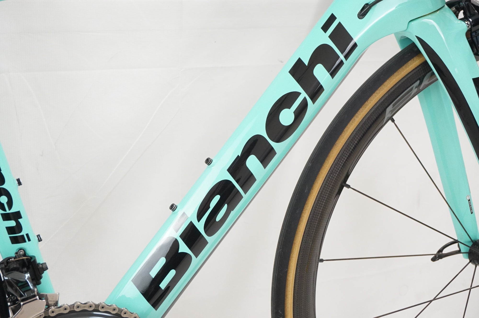 BIANCHI 「ビアンキ」 OLTRE XR4 TEAM LOTTO JUMBO 2018年モデル