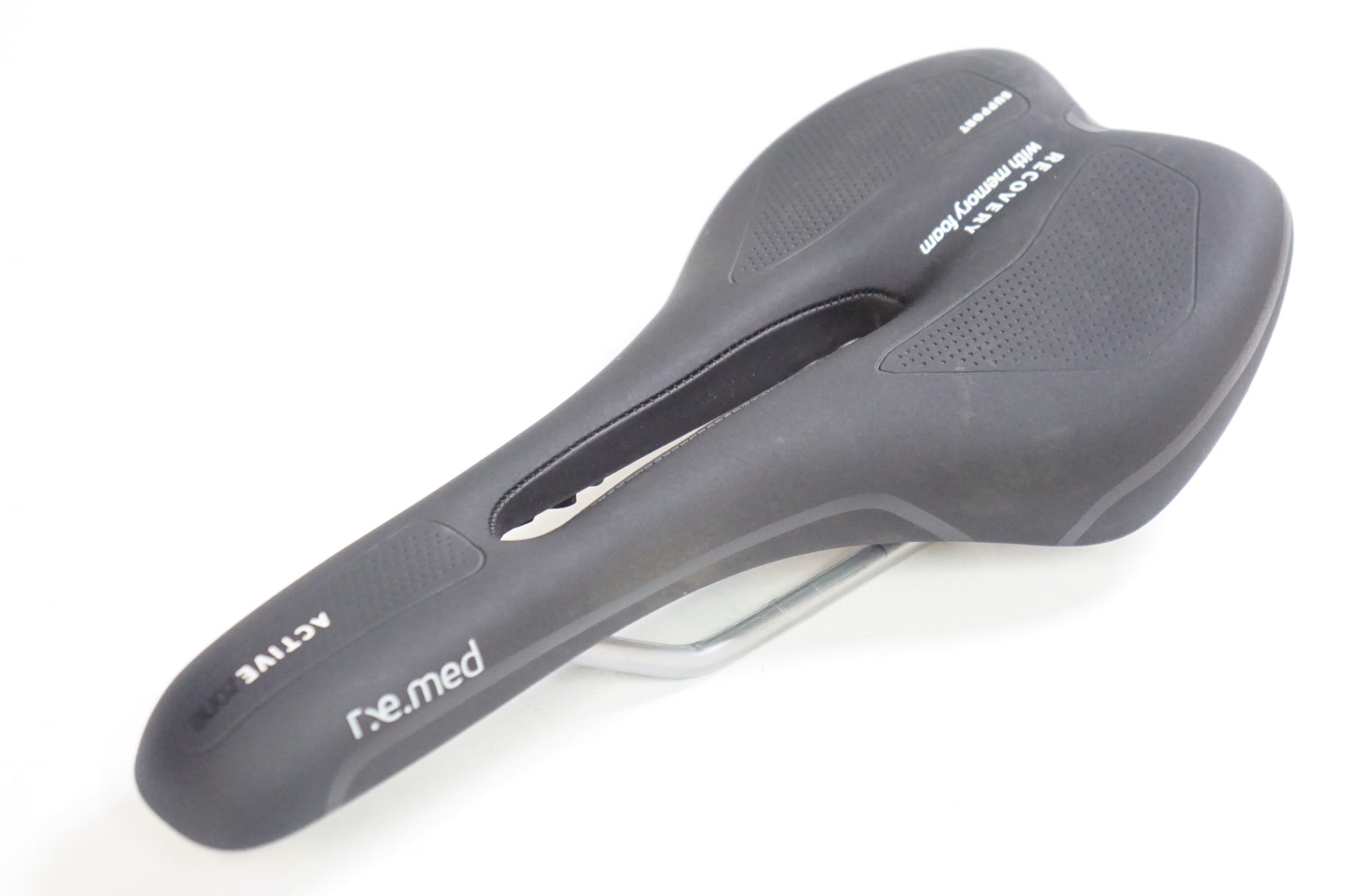 SELLE ROYAL 「セラロイヤル」 R.e.med サドル / 熊谷本店