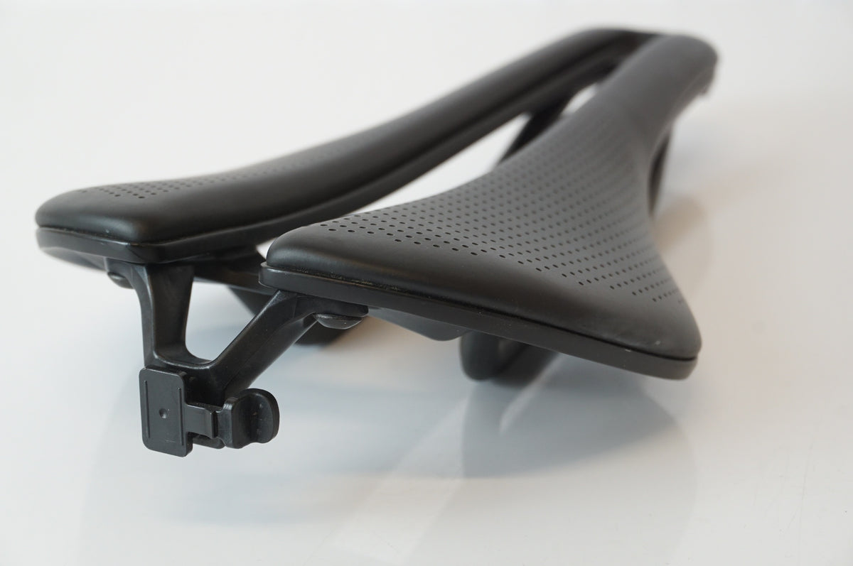 BONTRAGER 「ボントレガー」 AEOLUS PRO サドル / 浜松店