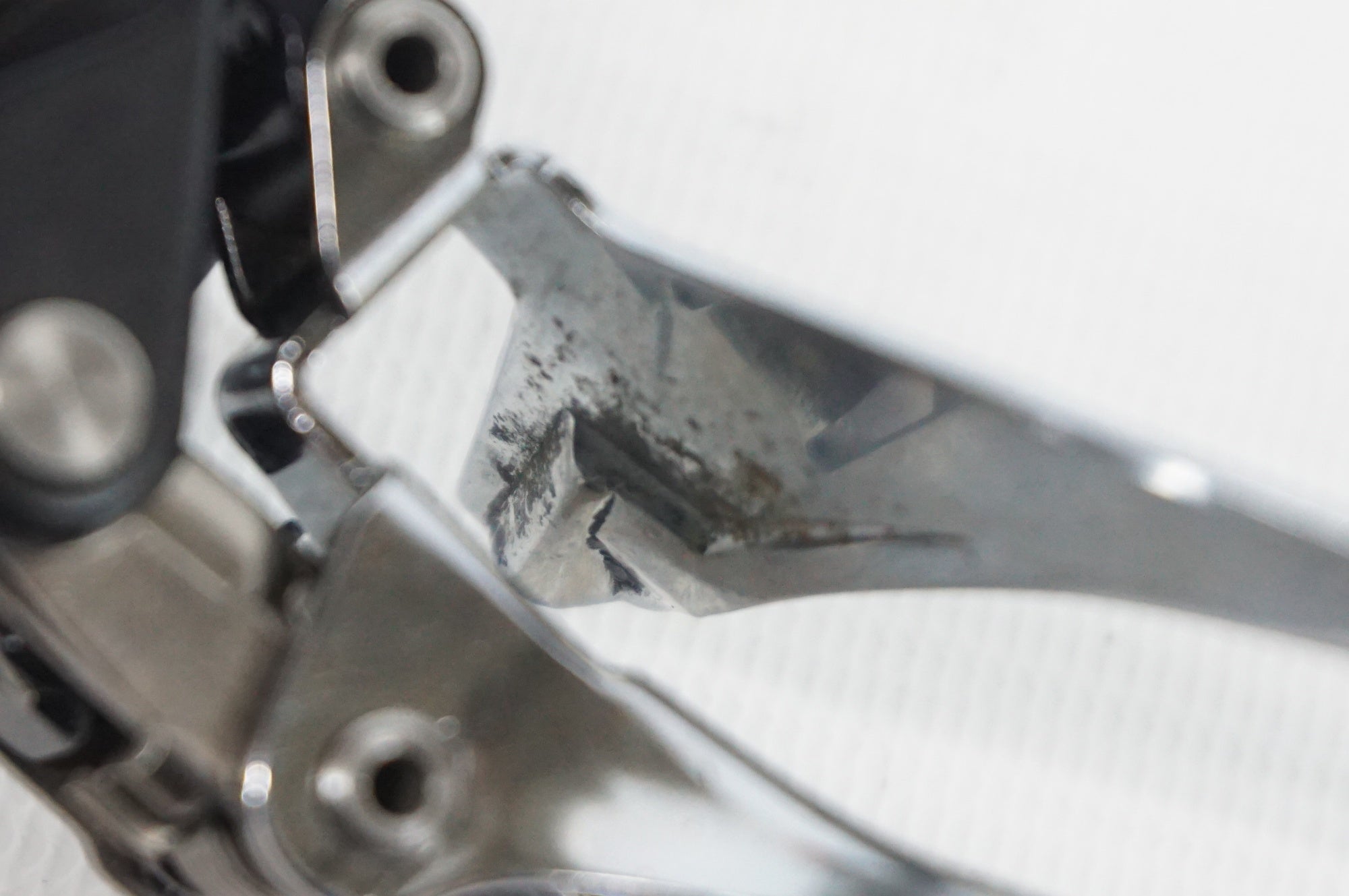 SHIMANO 「シマノ」 ULTEGRA FD-R8050 フロントディレイラー / 阪急