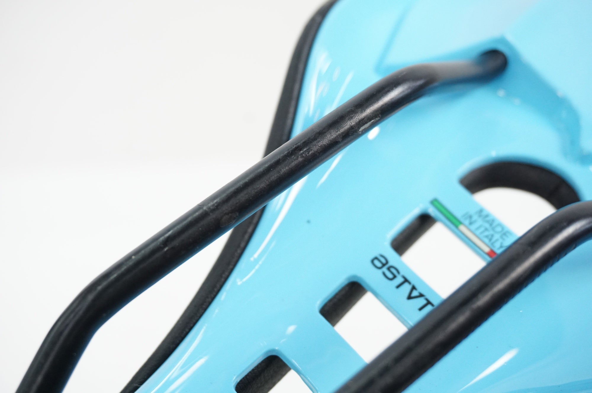 ASTUTE 「アスチュート」 SKYLINE VT サドル / 川越店 ｜ バイチャリ