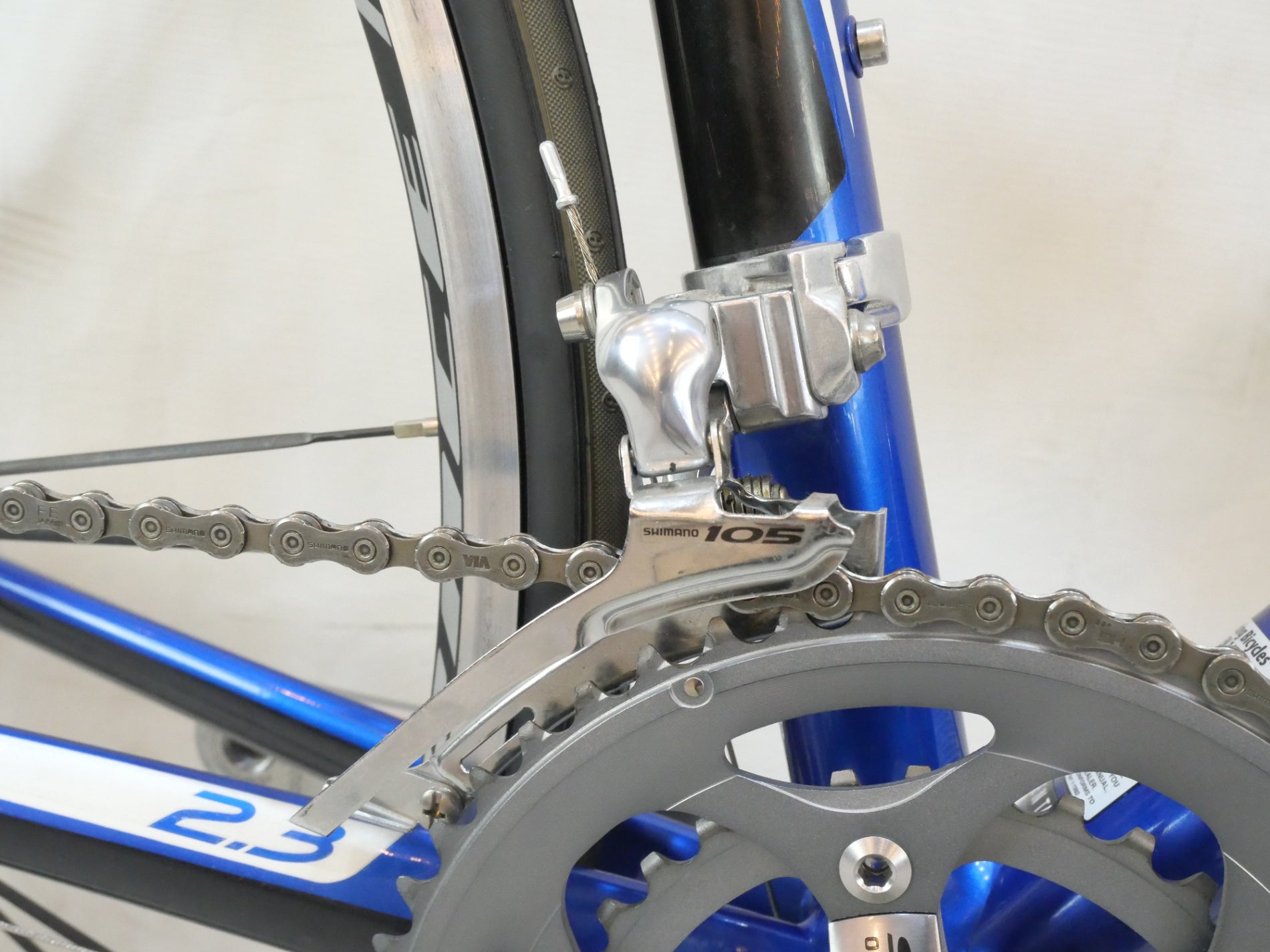TREK ロードバイク 2.3 Shimano 105 TREK 「トレック」 2.3 2008年モデル ロードバイク / バイチャリ