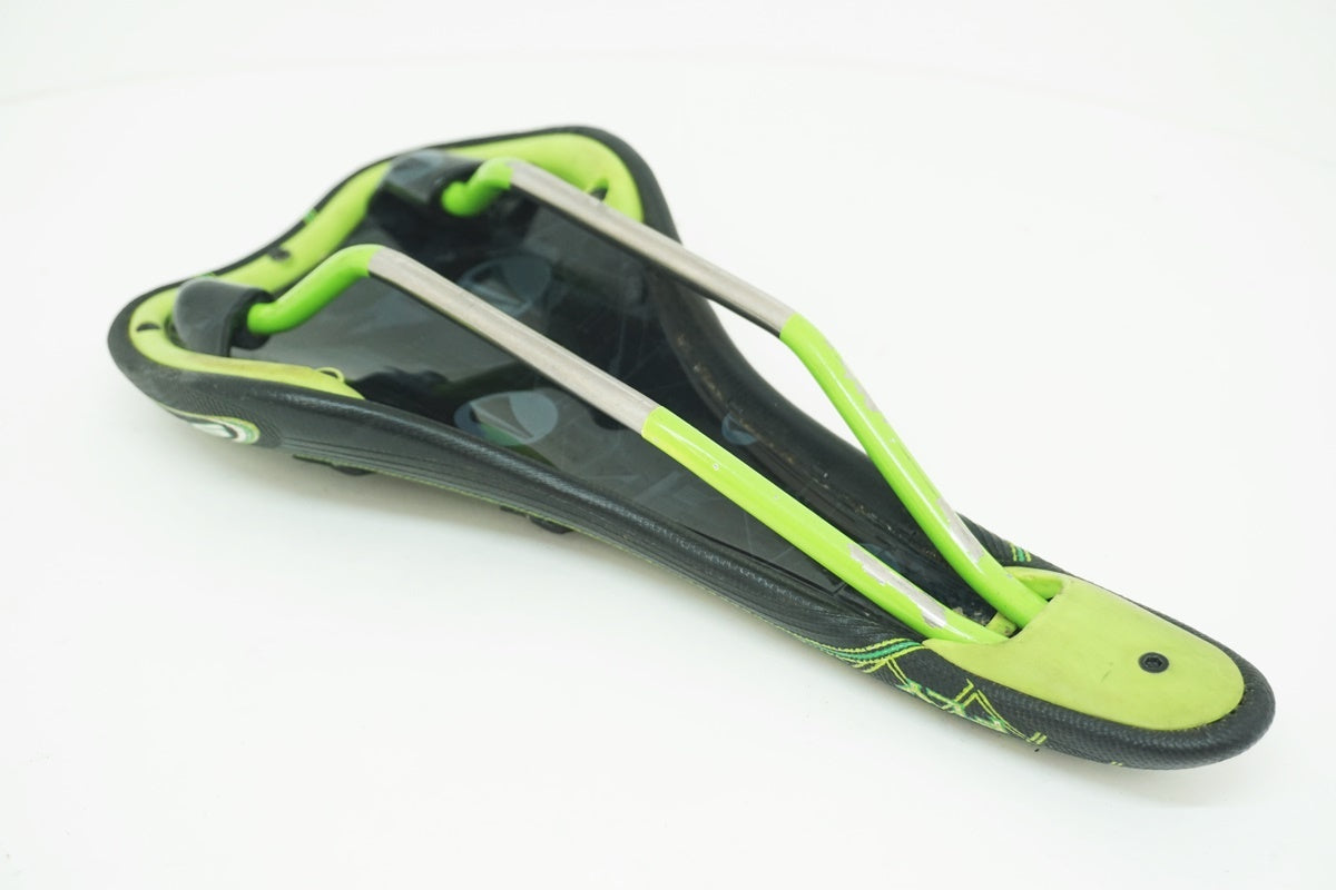 TNI Litefly サドル Amazon.co.jp: TNI LiteFly カーボンサドル ショートノーズ
