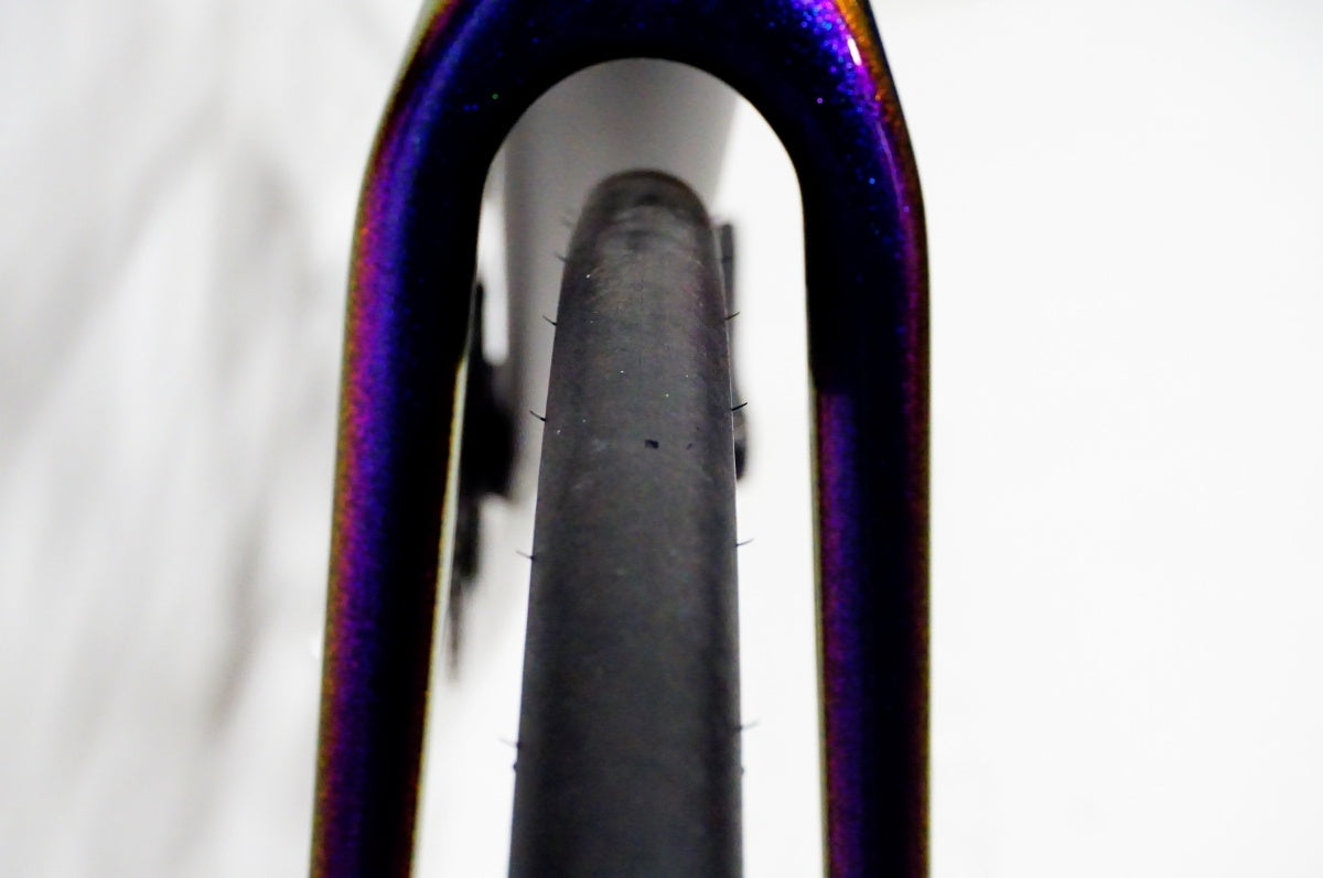 ELVES 「エルヴス」 AVARI PRO DISC 2024年モデル ロードバイク / 名古屋大須店