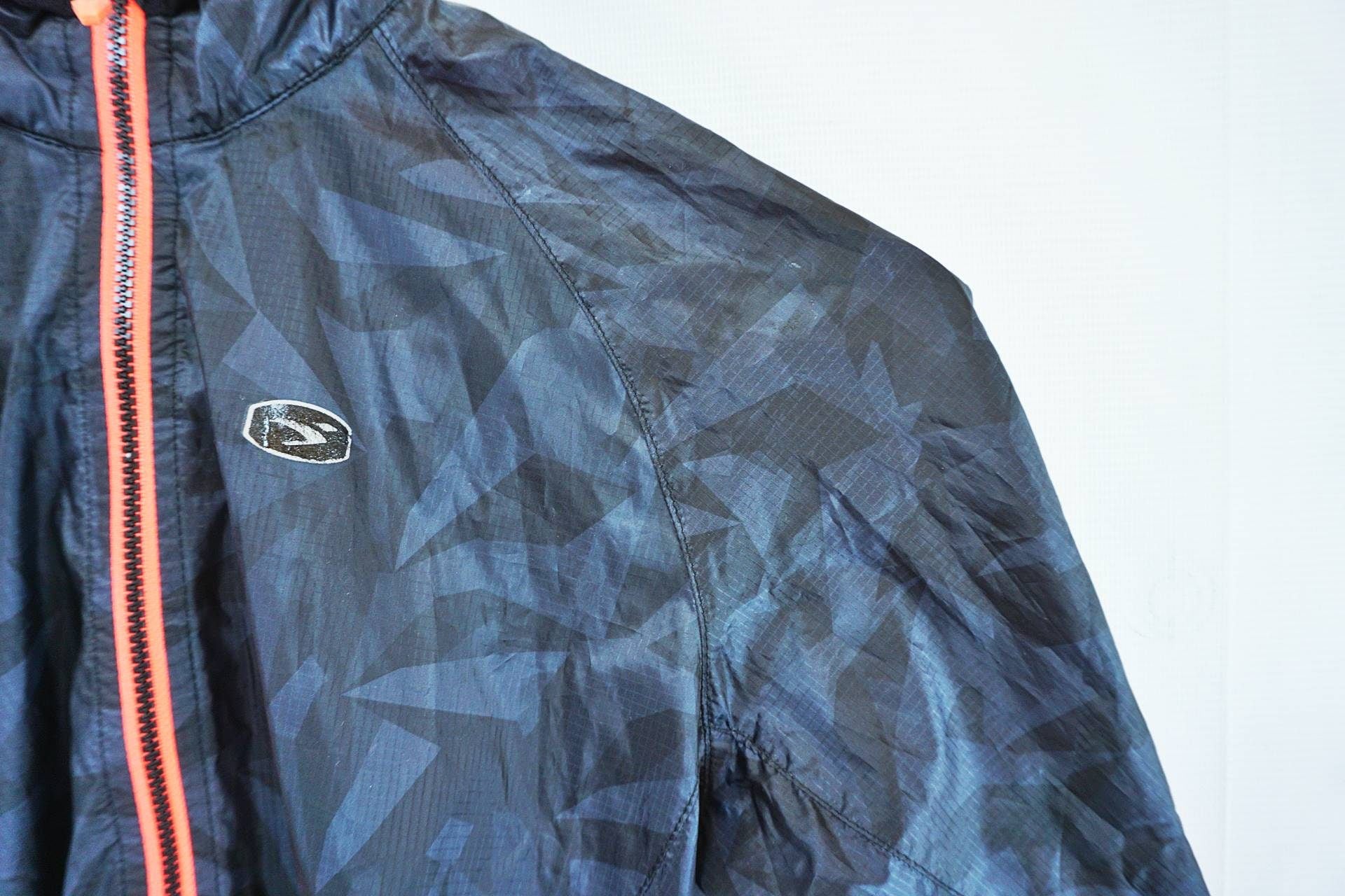 SUGOI 「スゴイ」 XSサイズ ウィンドブレーカー / 有明ガーデン店