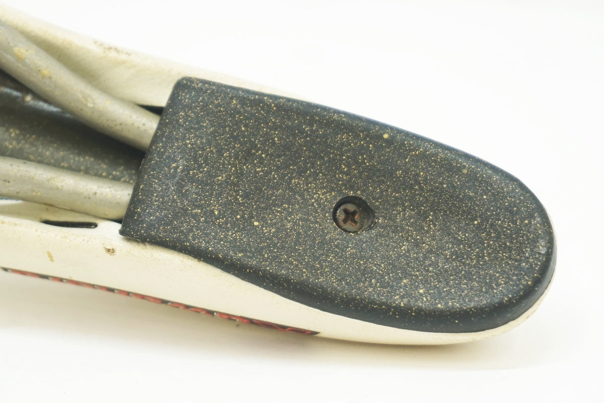 VELO 「ベロ」 KUWAHARA サドル / 大阪美原北インター店