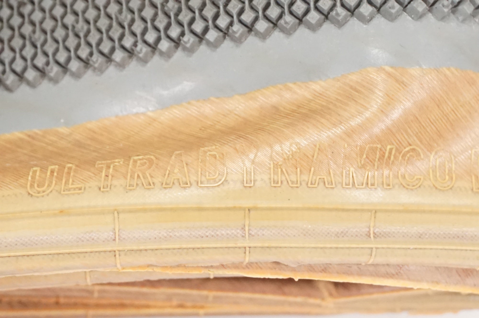 ULTRADYNAMICO 「ウルトラダイナミコ」 CAVA タイヤセット/ AKIBA店