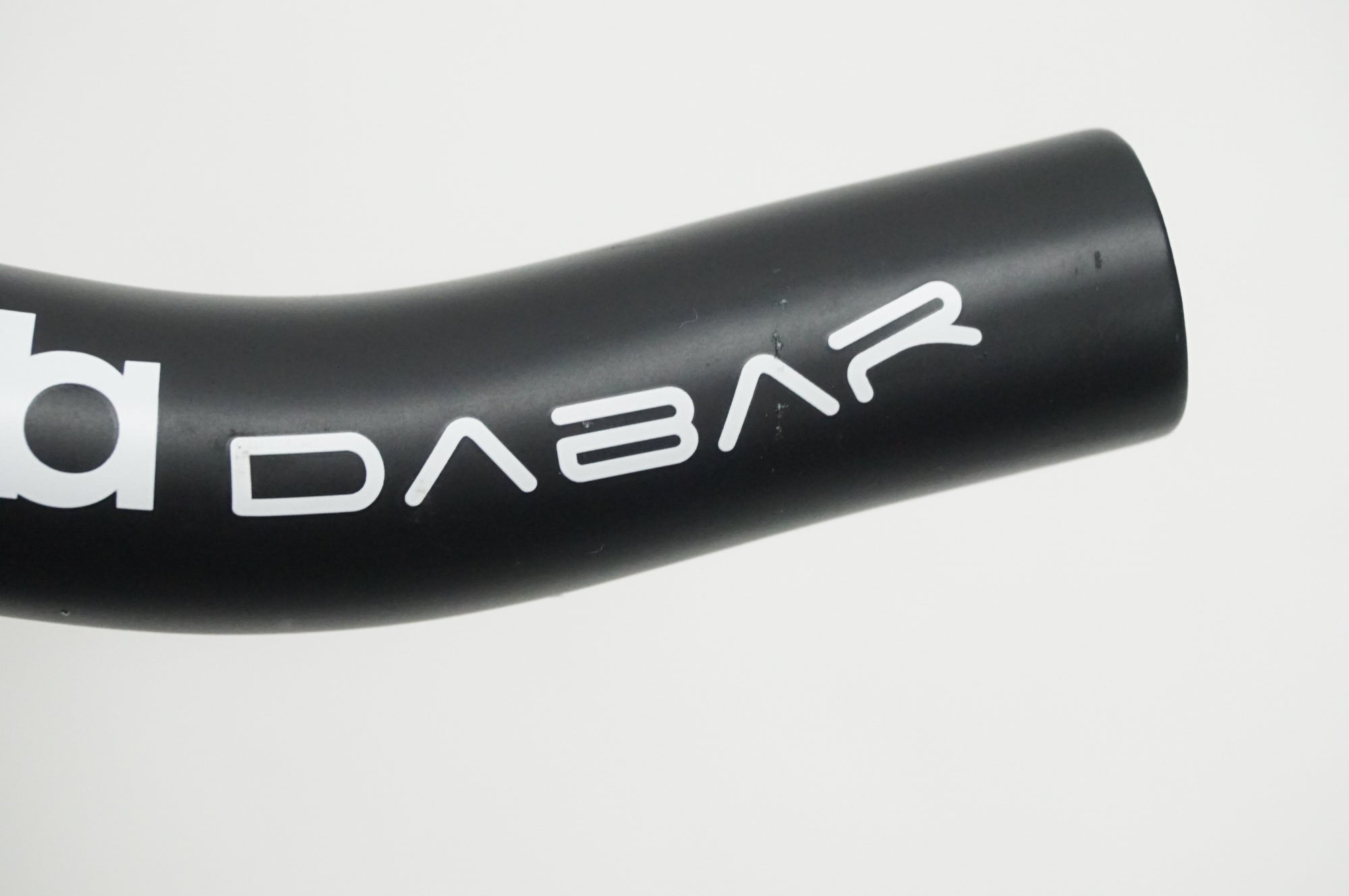 DEDA ELEMENTI 「デダエレメンティ」 DABAR φ31.7 400mm ブルホーンバー / 福岡店