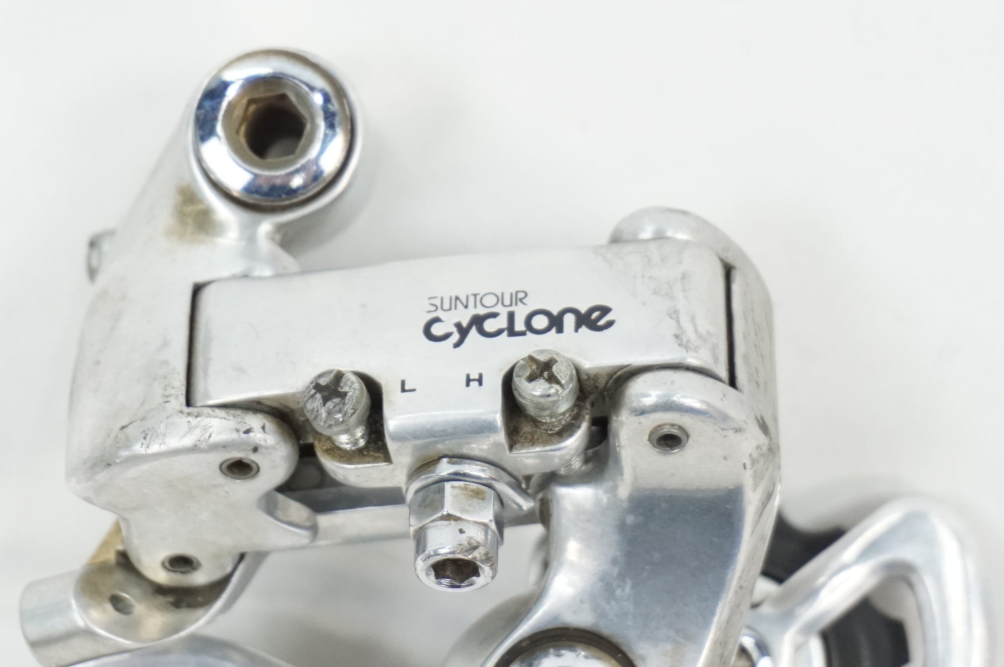 SUNTOUR 「サンツアー」 CYCLONE リアディレイラー / 川越店