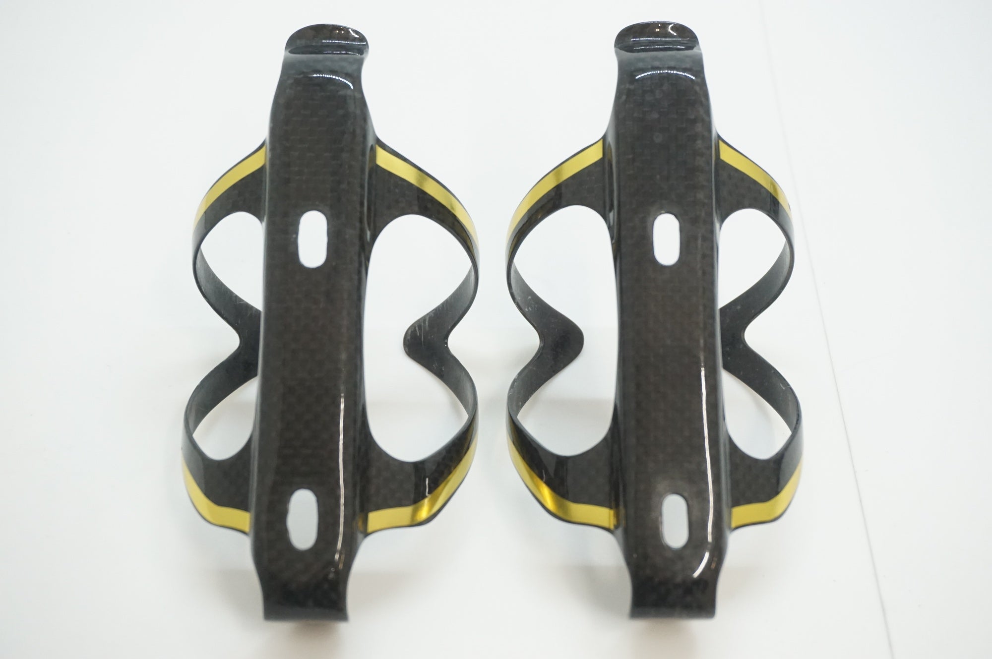 SUPACAZ 「スパカズ」 FLY CAGE CARBON ボトルケージセット