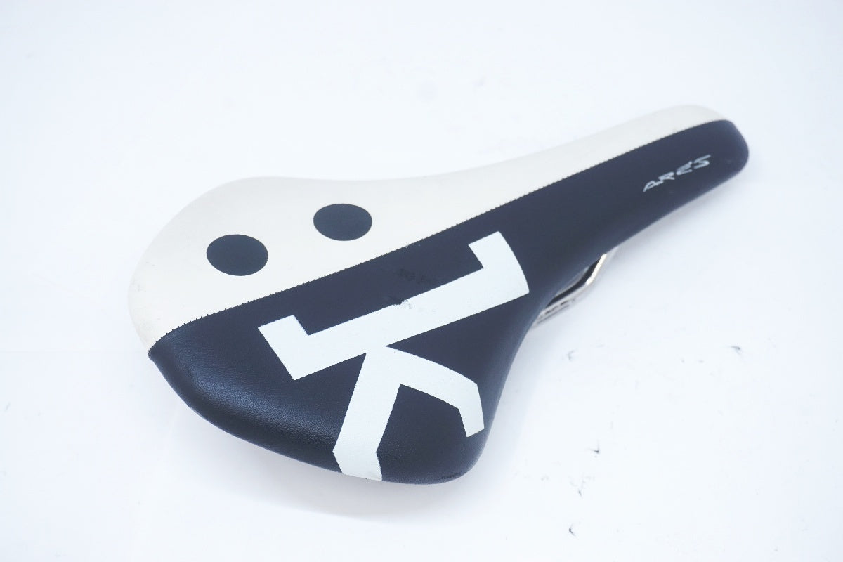 FIZIK 「フィジーク」 ARES KIUMレール サドル / 大阪美原北インター店