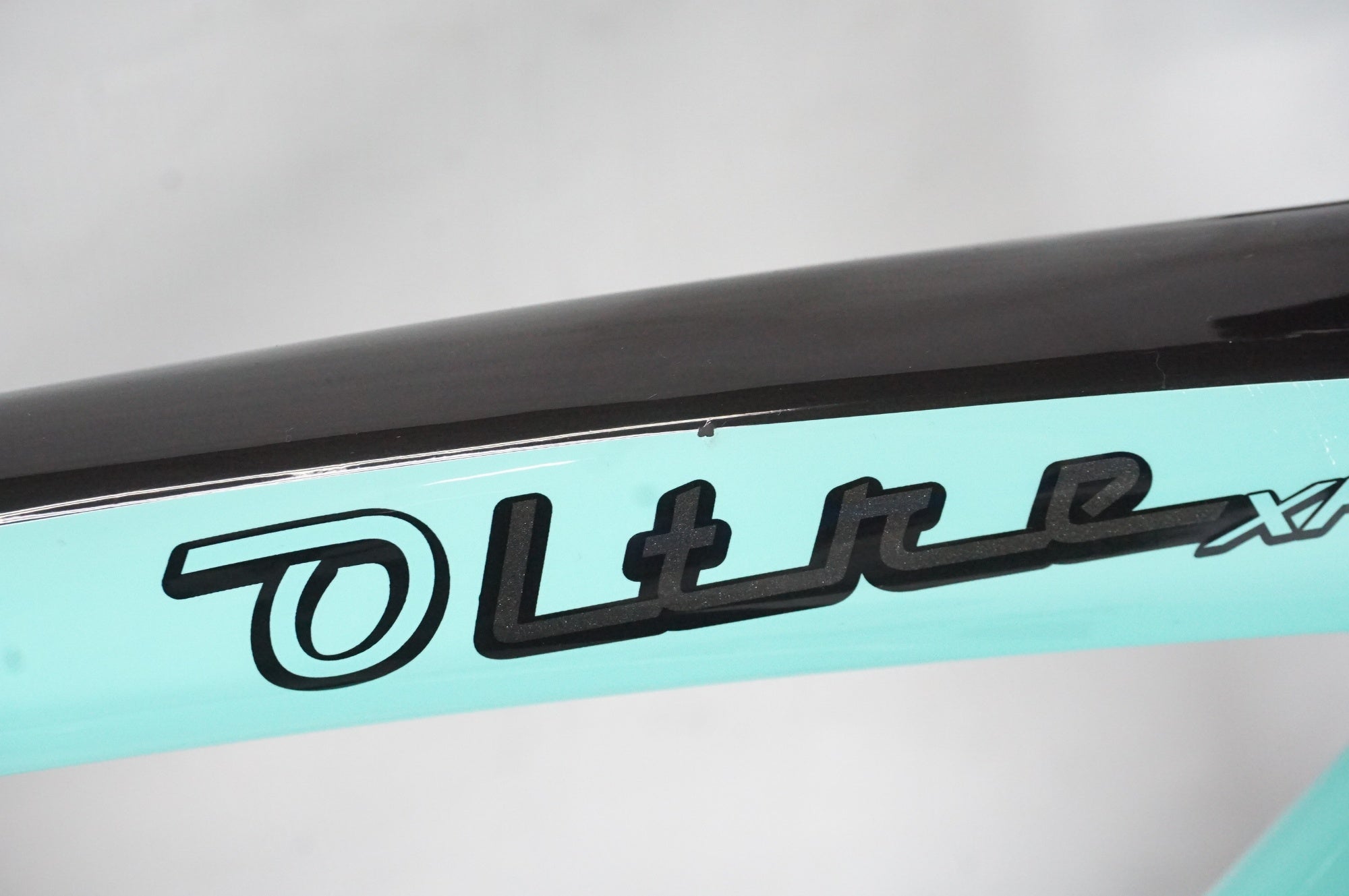 BIANCHI 「ビアンキ」 OLTRE XR3 105 DISC 2021年モデル ロードバイク / 阪急塚口店