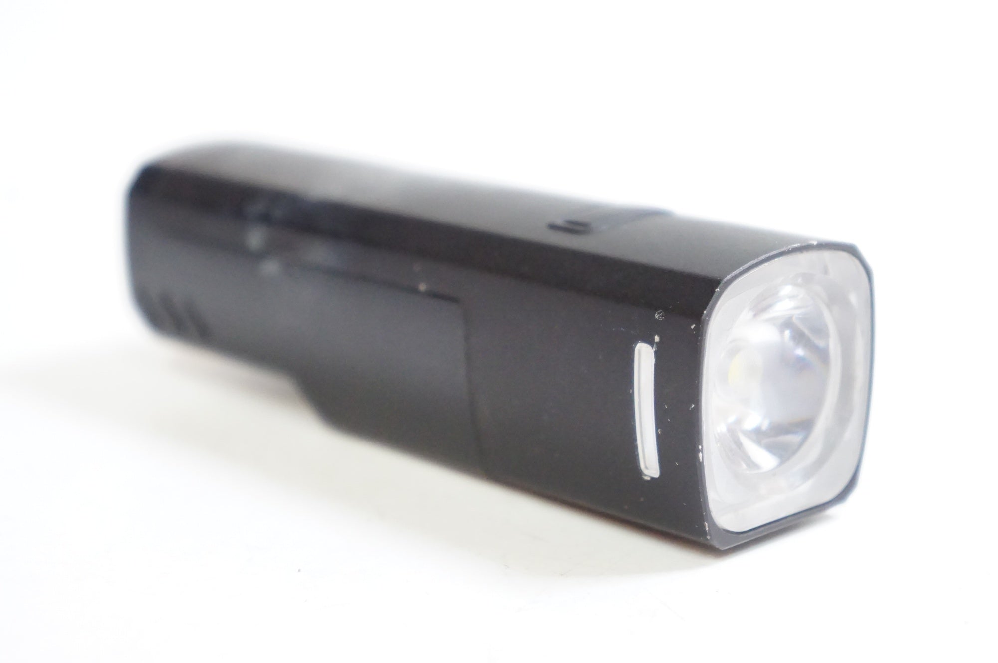 GIANT 「ジャイアント」 RECON HL900 フロントライト / 熊谷本店