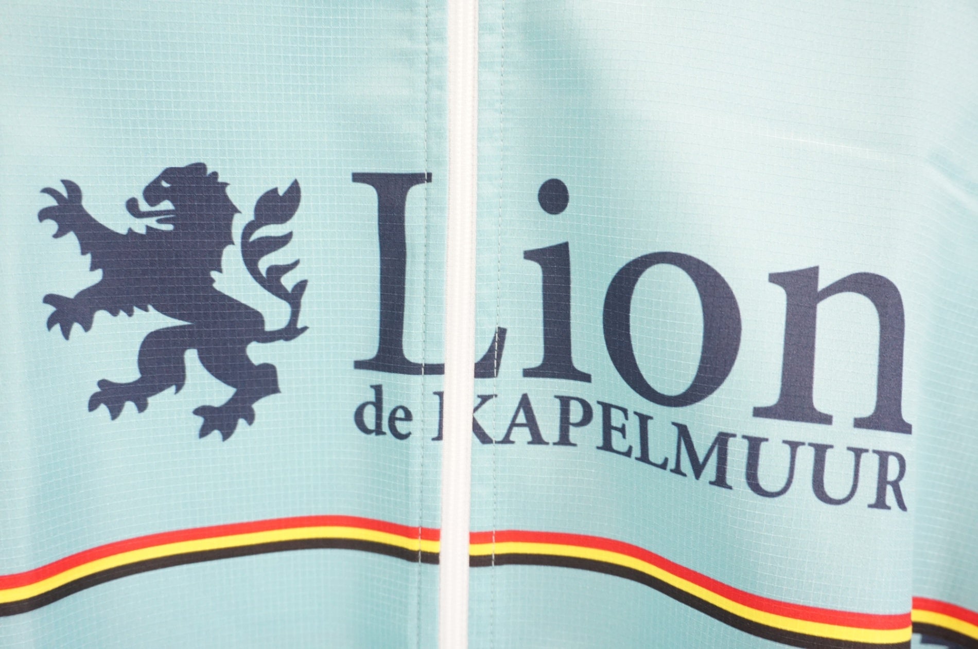 LION DE KAPELMUUR 「リオンドカペルミュール」 Mサイズ ウインド