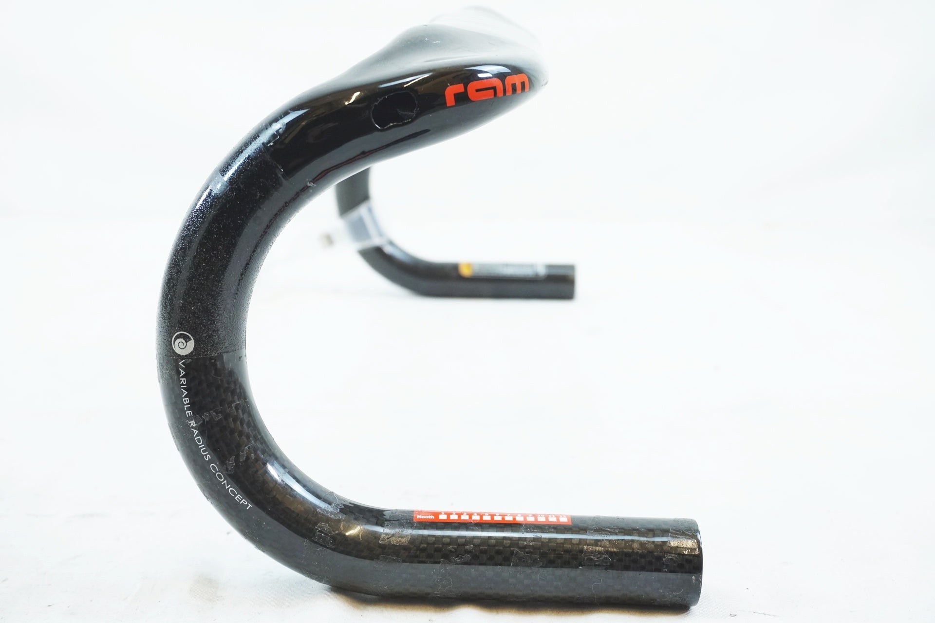 CINELLI 「チネリ」 RAM カーボン Φ31.8 400mm ハンドル / 有明ガーデン店