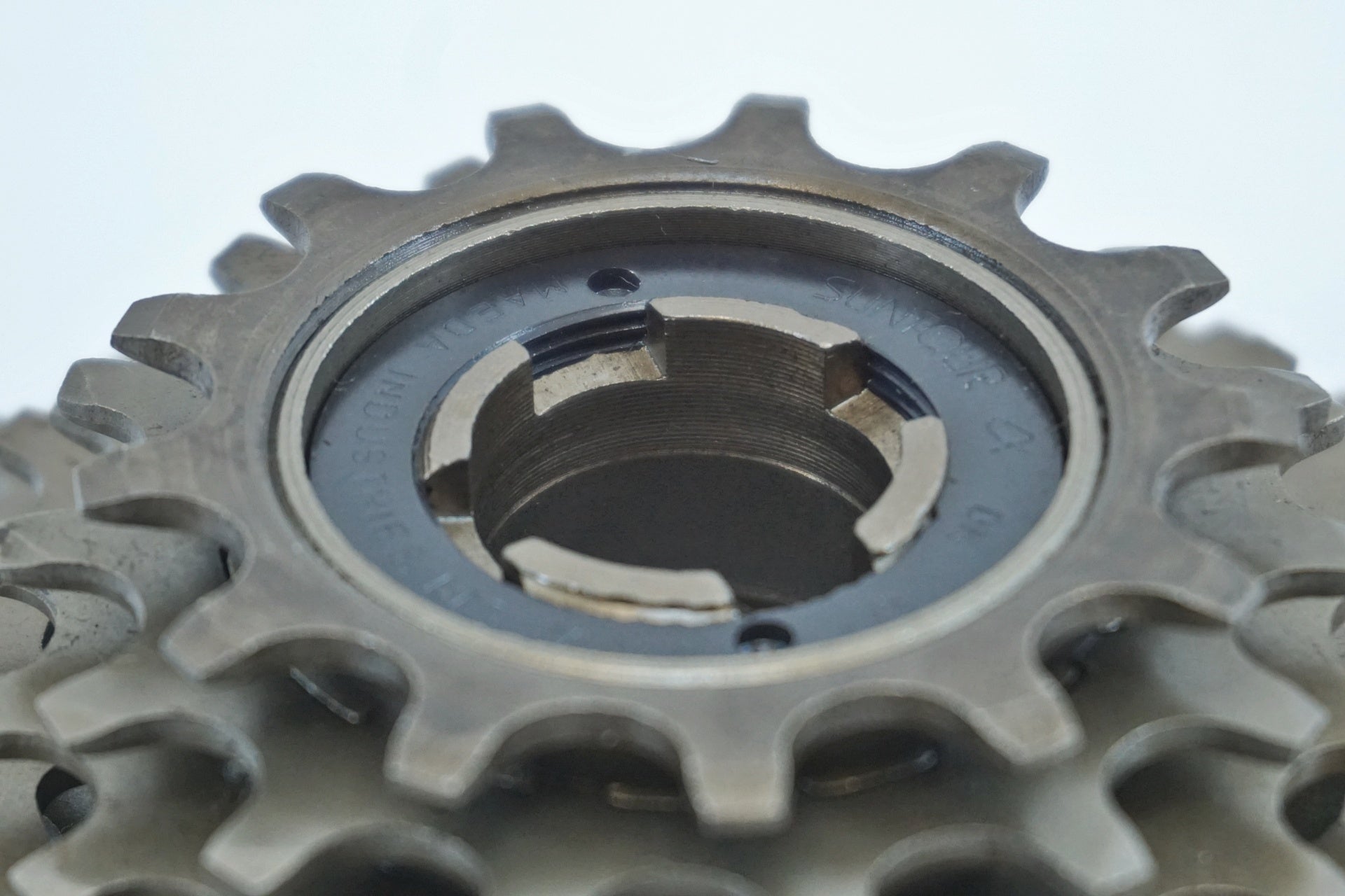 SUNTOUR 「サンツアー」 AP スプロケット 13-24T 6S ボスフリー / 有明ガーデン店