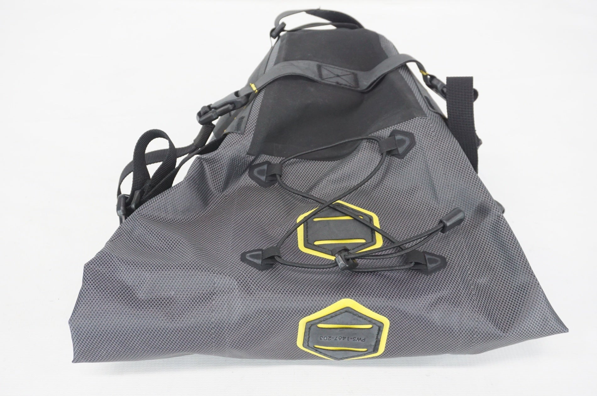 APIDURA 「アピデュラ」 エクスペディション 9L サドルパック / 阪急塚口店