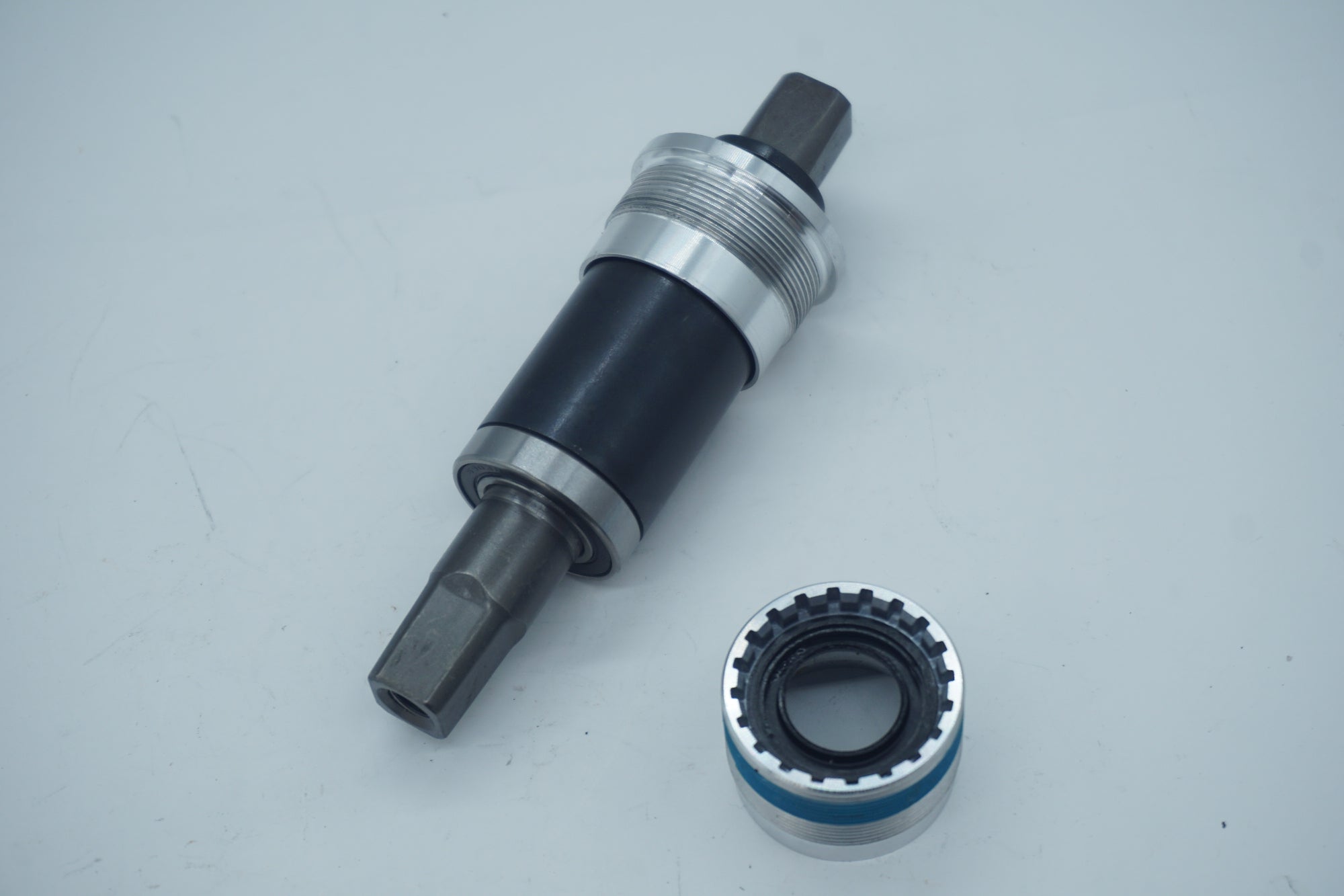 SHIMANO 「シマノ」 BB-UN300 ボトムブラケット/ 京都西院店