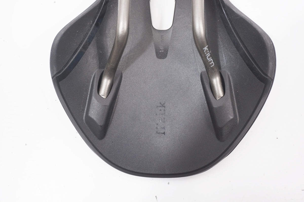 FIZIK 「フィジーク」 ANTARES VENTO R3 サドル / バイチャリ世田谷店