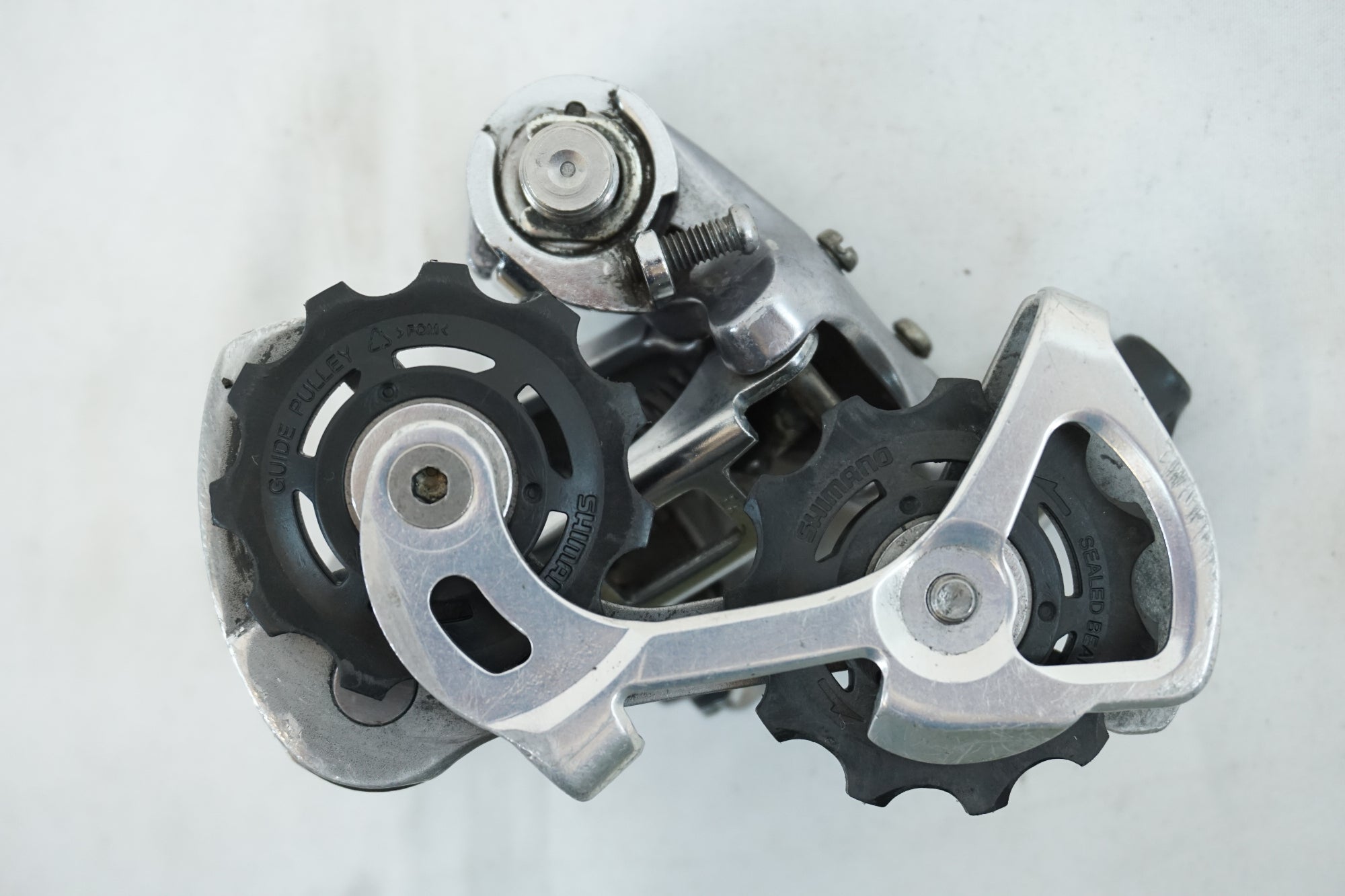 SHIMANO 「シマノ」 105 RD-5600 リアディレイラー / 有明