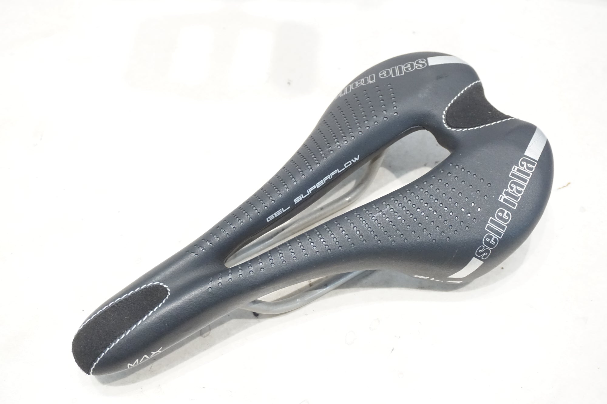 SELLE ITALIA 「セライタリア」 SLR GEL SUPERFLOW MAX チタンレール