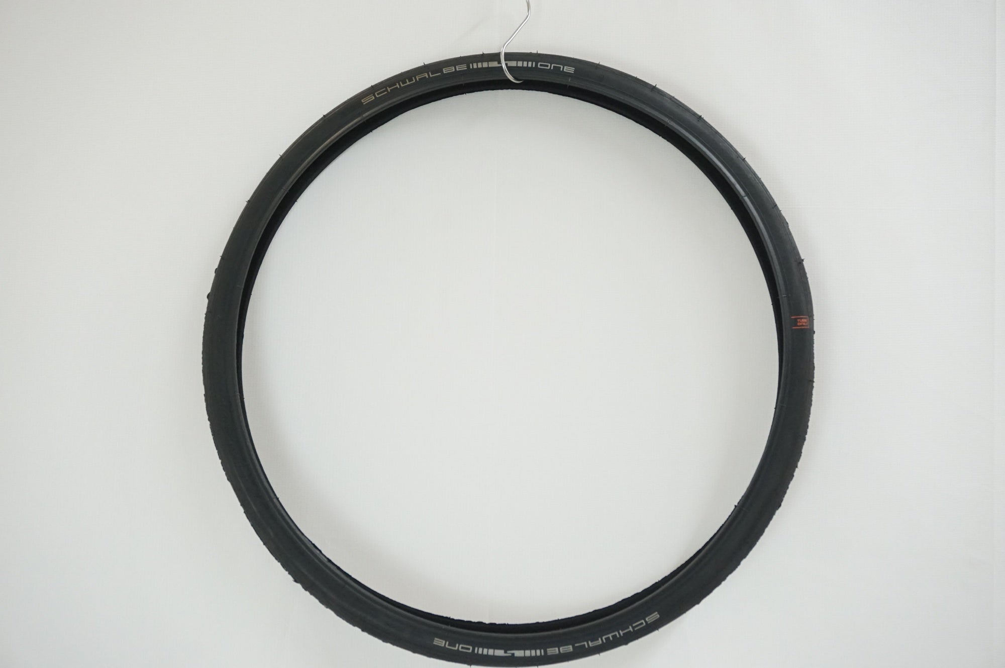 【新品・未使用】シュワルベ ワン 20×1-1/8 クリンチャータイヤ 2本 SCHWALBE シュワルベ シュワルベワン TUBEタイプ ブラック 20x1