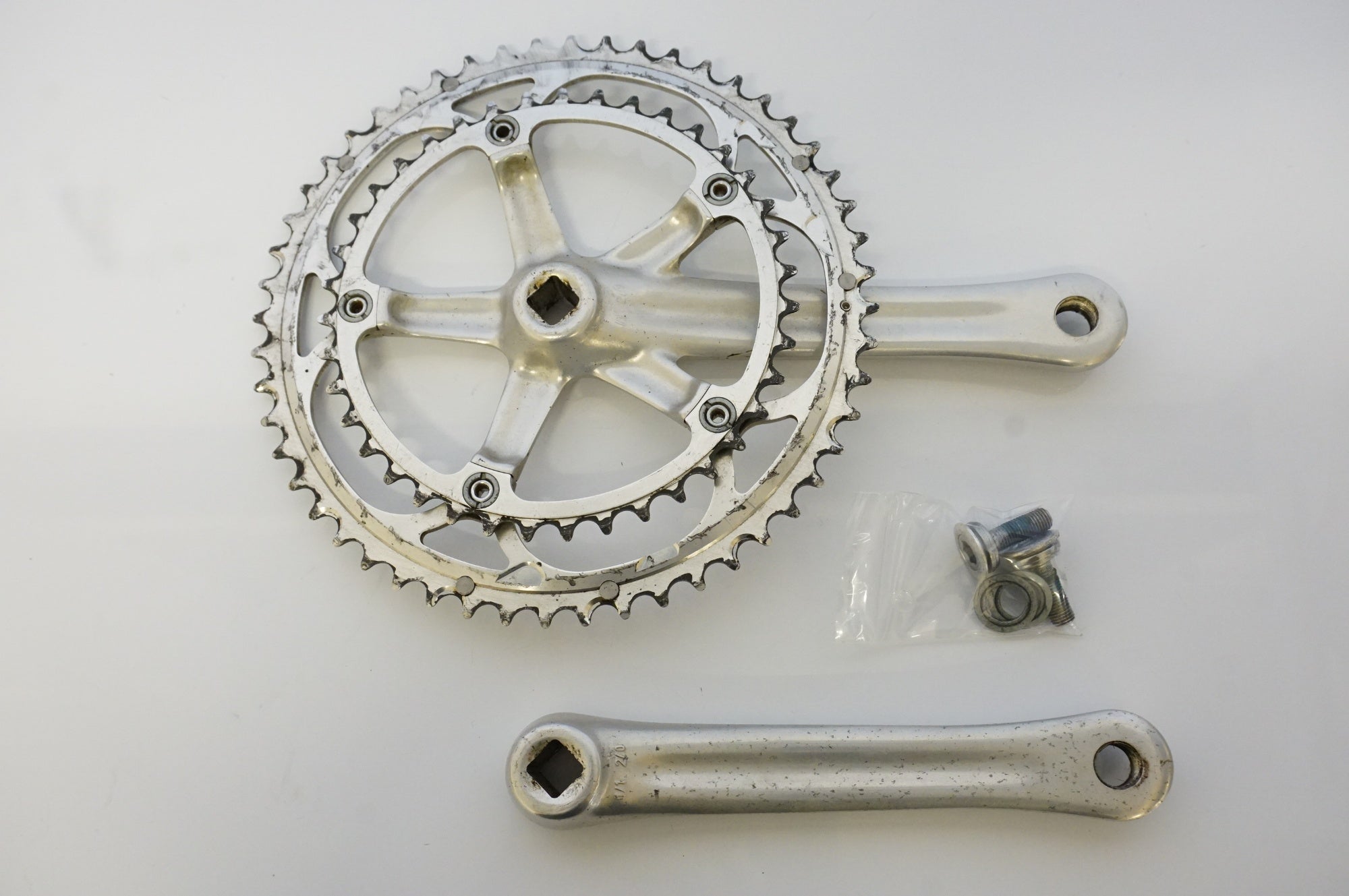 CAMPAGNOLO 「カンパニョーロ」 CHORUS 52-39T 172.5mm クランクセット