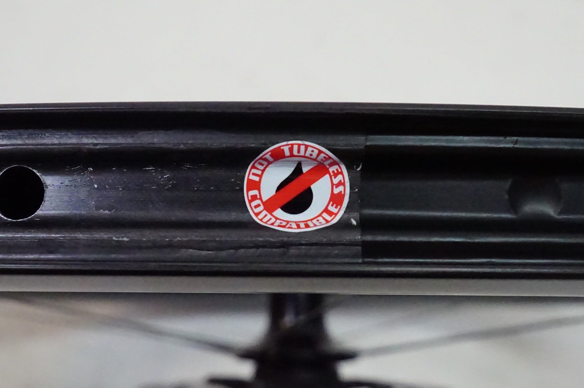 【中古】　Roval clx64 フリー　シマノ11速 空気の壁を突き抜ける！ロヴァール ROVAL CLX64 rapide disc