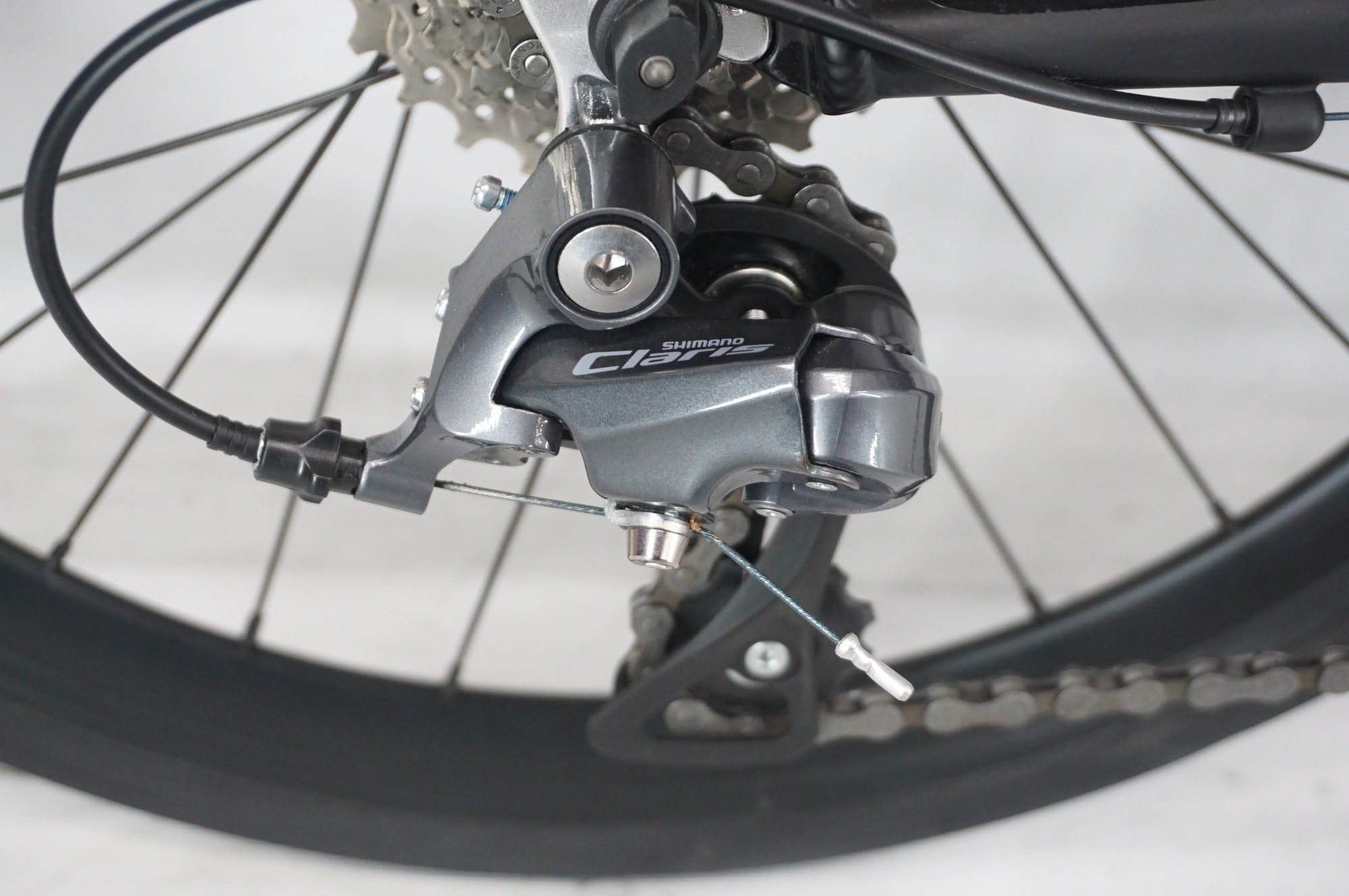 TERN 「ターン」 SURGE 2023年モデル 20インチ ミニベロ / 阪急塚口店