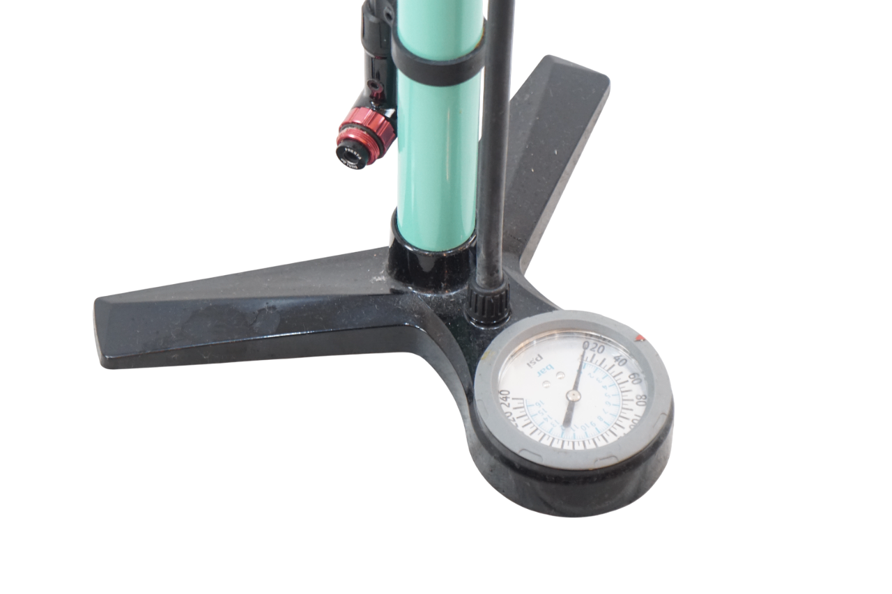 BIANCHI 「ビアンキ」 フロアポンプ / バイチャリ浦和ベース