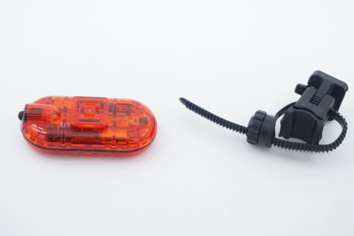 CAT EYE 「キャットアイ」 AUTO OMNI 3 TL-AU135 リアライト / 滋賀大津店