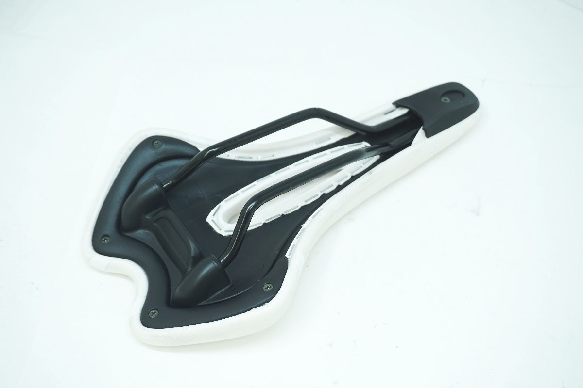 GORIX 「ゴリックス」 サドル / 大阪美原北インター店