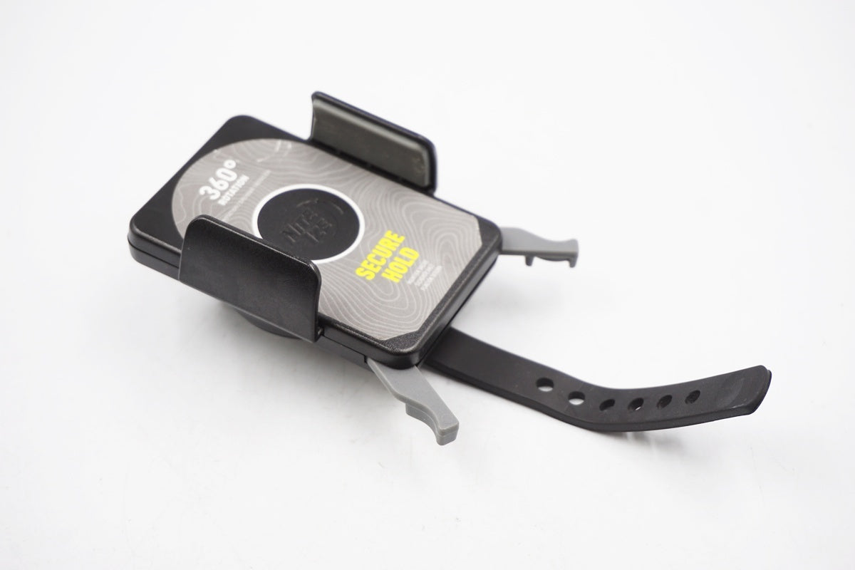 NITEIZE 「ナイトアイズ」 携帯ホルダー / 奈良店